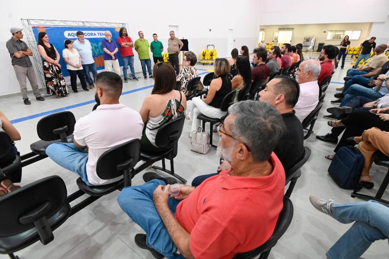 O secretário municipal de Educação, Tadeu Jorge, anunciou construção de nova escola em período integral ao lado da CEI