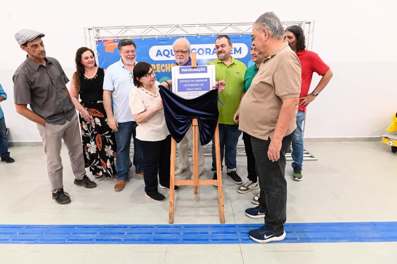 Familiares do médico cardiologista Alexander Braun participaram da solenidade que nominou o novo CEI