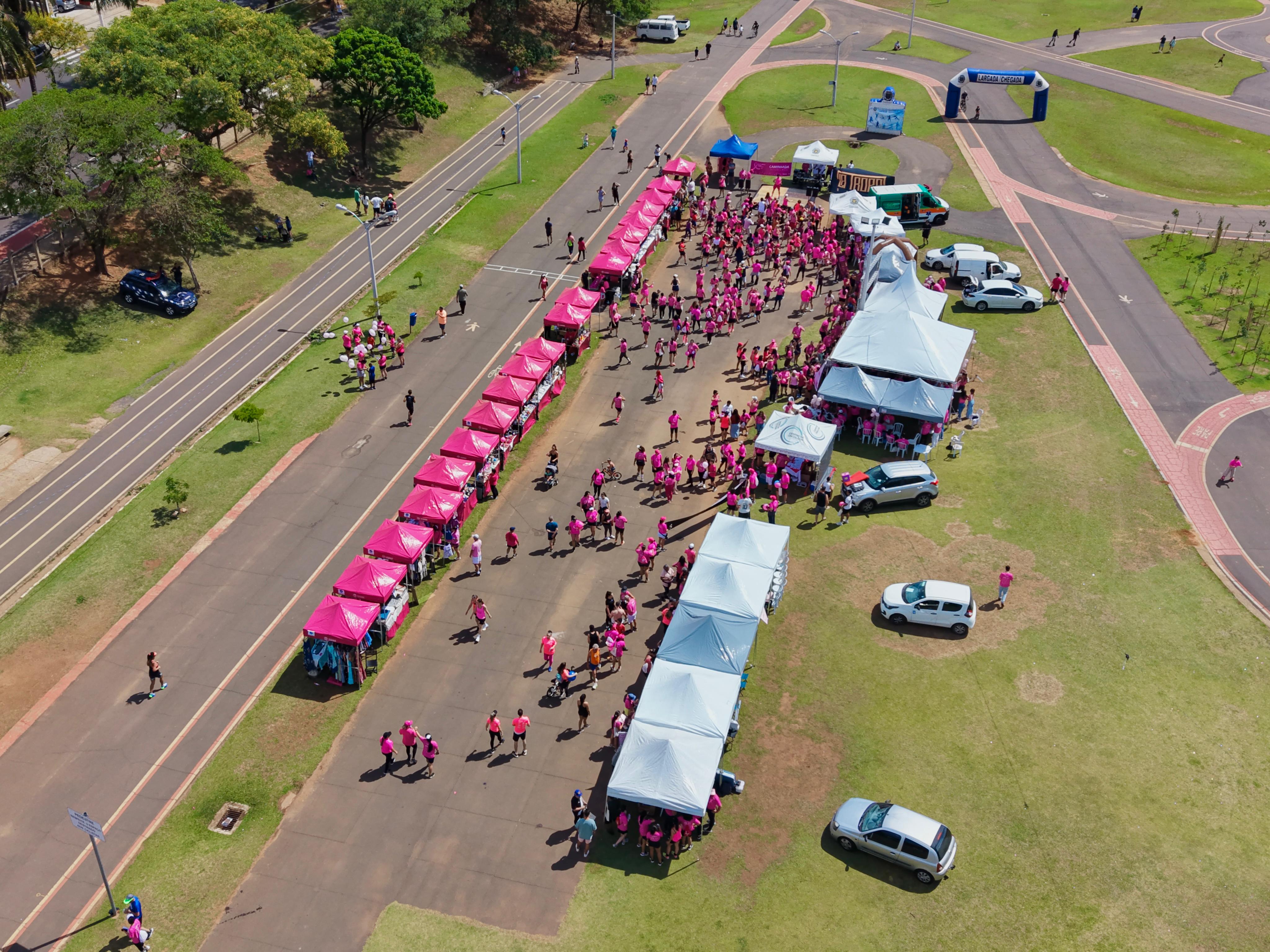 Firmino Piton  Ação no Kartódromo da Lagoa do Taquaral encerrou oficialmente a campanha do Outubro Rosa 2025 em Campinas