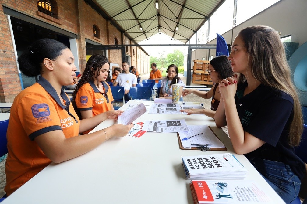 As vagas são preenchidas por ordem de chegada