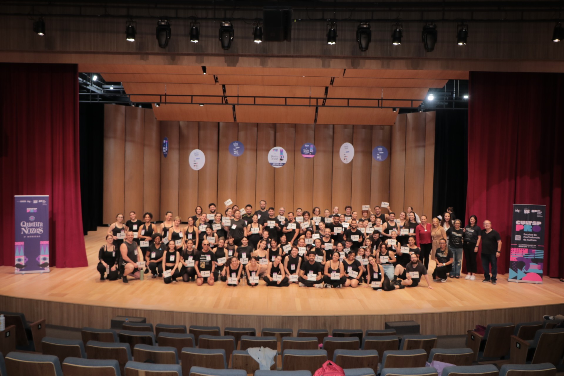 Firmino Piton  Atividades serão realizadas no palco do Centro de Convivência