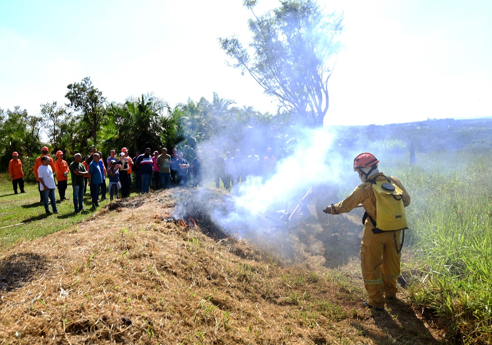 Arquivo/PMC Defesa Civil realiza treinamento para combate a incêndios florestais: tempo seco aumenta riscos