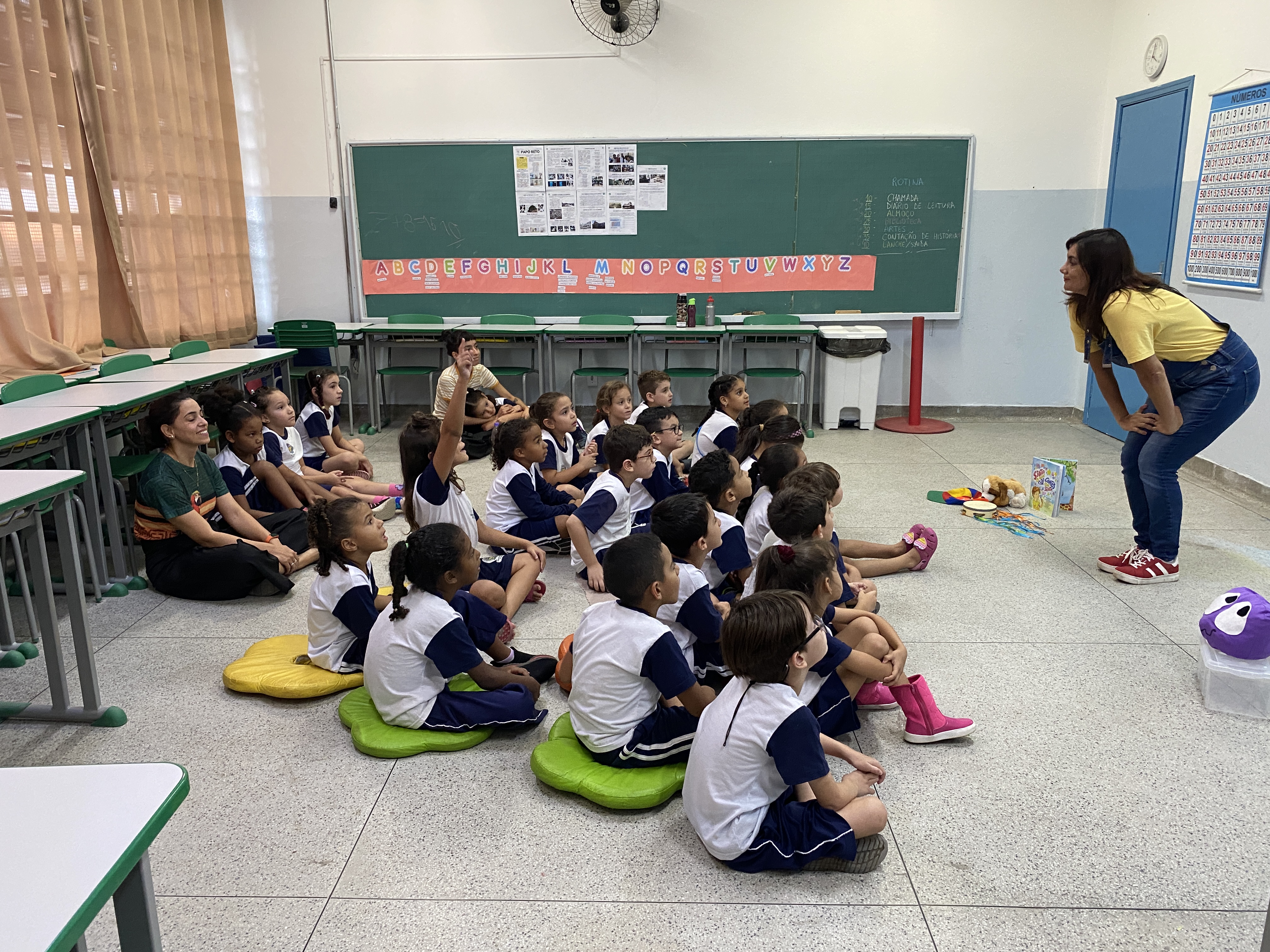 Projeto Leitura da EMEF Geny Rodrigues, exibido no episódio 6 da 1ª temporada do "Caiu na Rede"