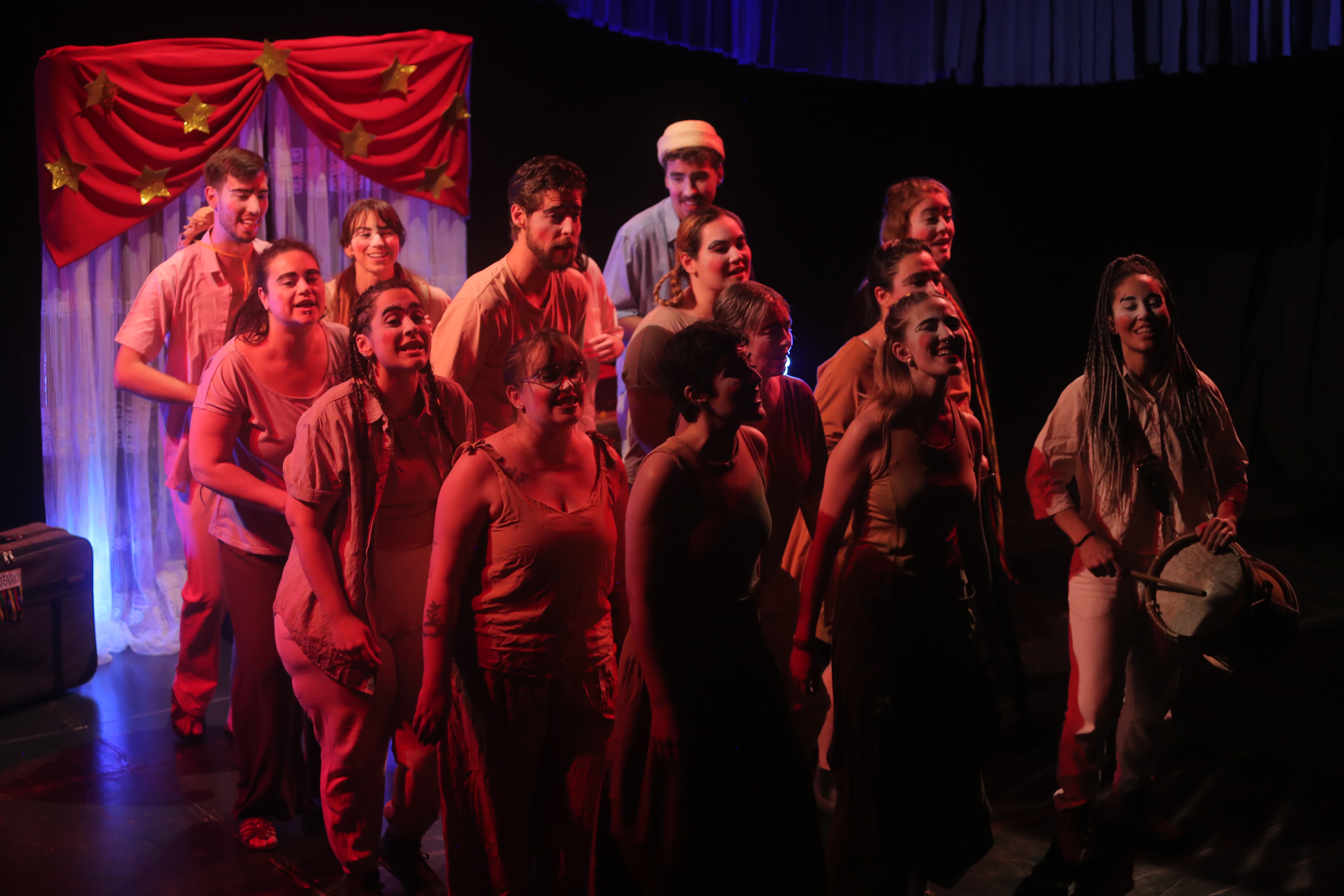 Peça acompanha as aventuras da dupla João Grilo e Chicó