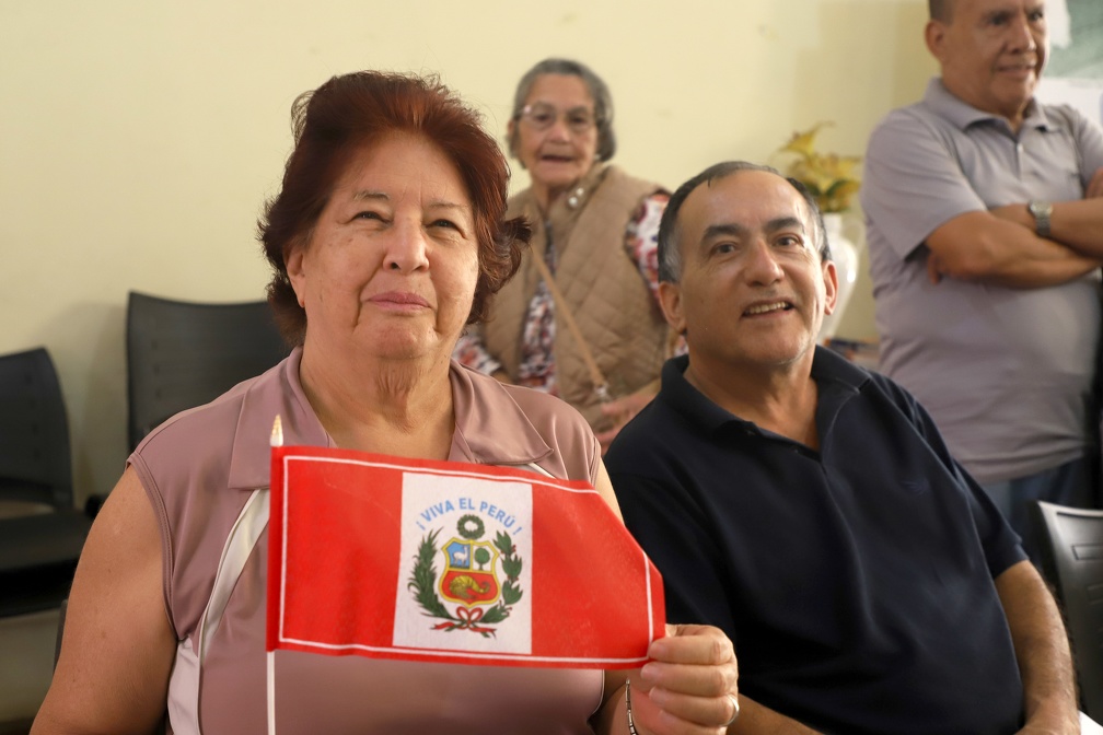 Missão itinerante atendeu 50 imigrantes peruanos no Centro de Referência da Prefeitura