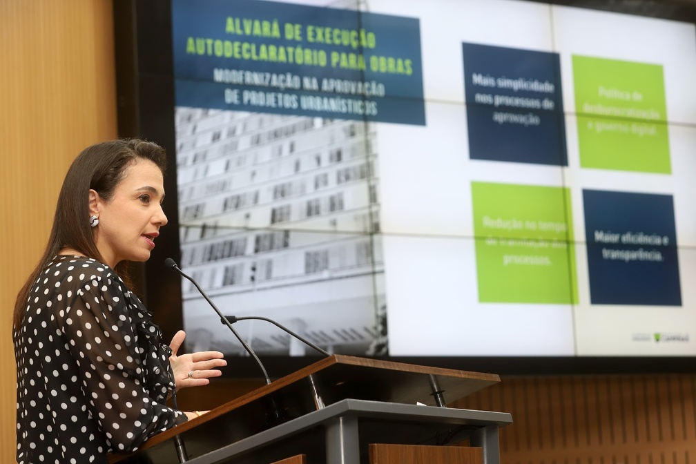 Fernanda Sunega Carolina Baracat classificou o encontro como "produtivo e participativo", oferecendo oportunidade para um debate aprofundado sobre a minuta de emenda legislativa