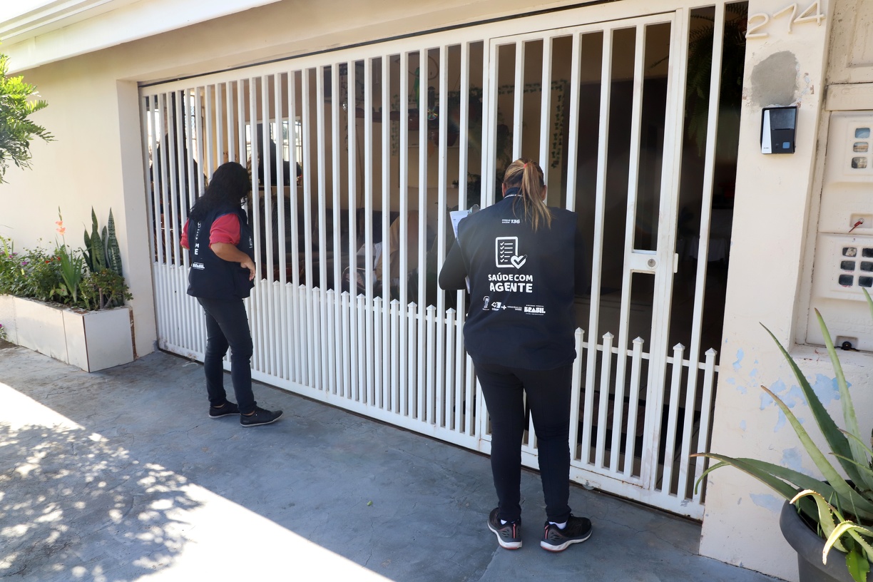 Mais de 130 profissionais participaram da ação 