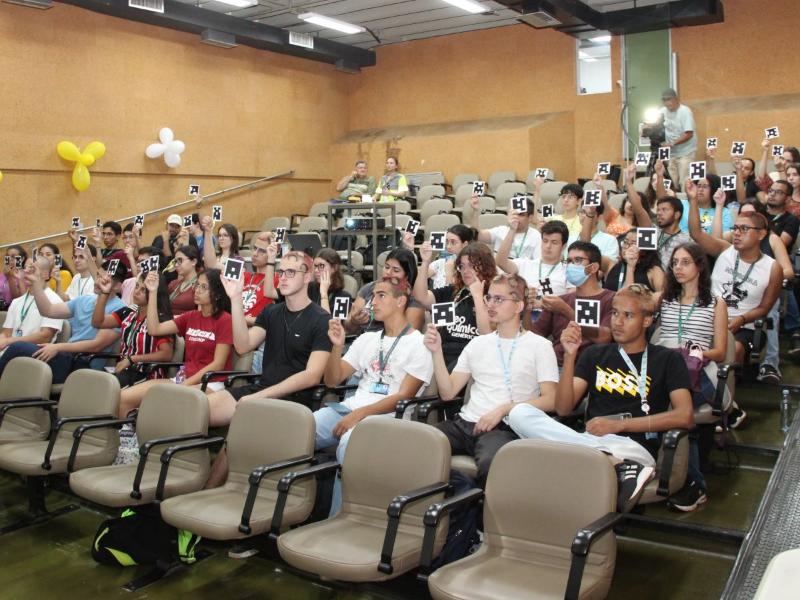 Alunos do 1º ano do curso de Medicina da Unicamp participaram do Programa P.A.R.T.Y. na segunda-feira, 13 de maio