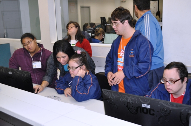 Visitantes conheceram funcionamento da empresa