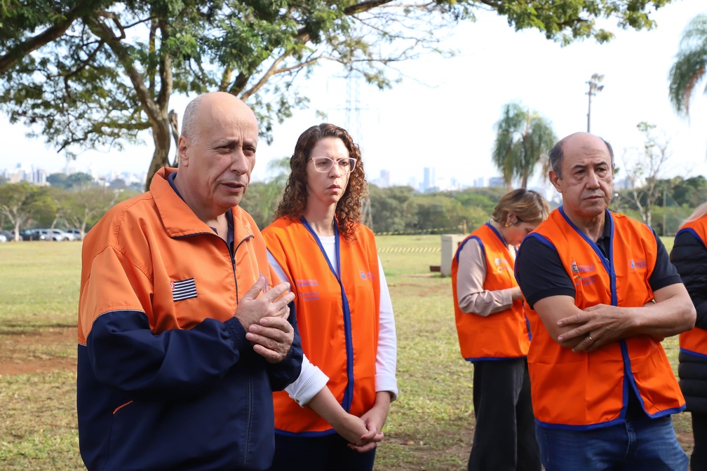 Sidnei Furtado (Defesa Civil), Priscilla Pegoraro (Devisa) e Arlindo Dutra (Orçamento Cidadão) que coordenam os treinamentos: aprendizado para atuar em emergências de vários origens