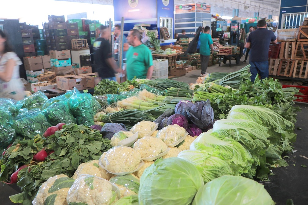 Firmino Piton As informações constam do Sacolômetro, publicação semanal da Ceasa que monitora as variações de preços dos principais produtos hortifrutigranjeiros