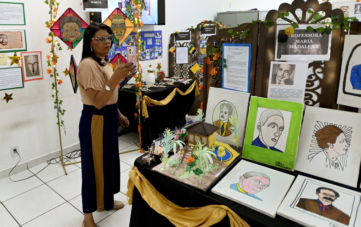 Cícera de Araújo, 62 anos: "Realizar esses trabalhos foi muito satisfatório, me senti muito especial porque todos nós alunos produzimos juntos"