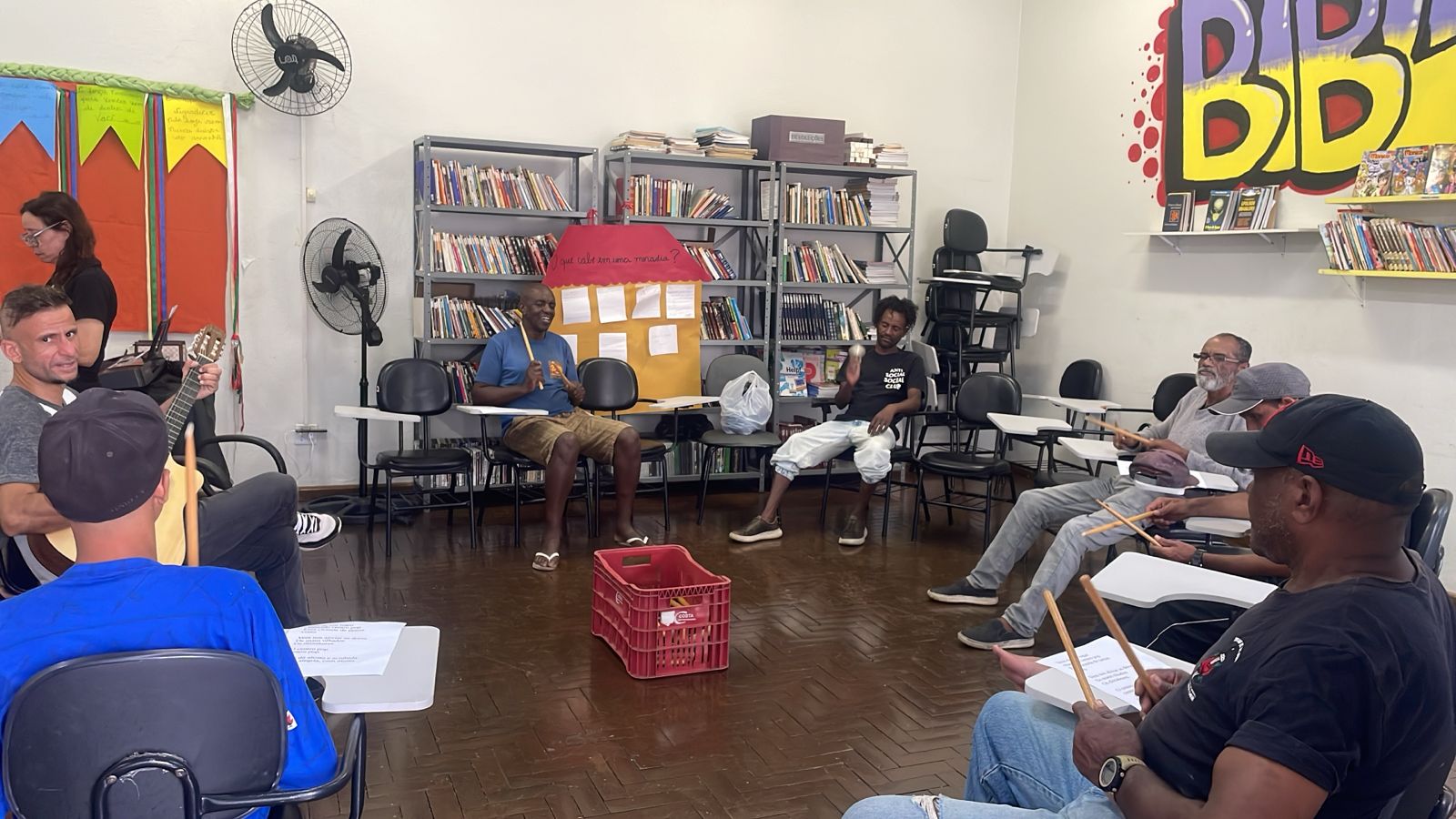 Conduzido pela maestrina Fátima Viegas, o ensaio desta segunda resultou numa ciranda sobre o Centro Pop, que "Vem nos aliviar as dores, os maus olhados, os dissabores...”