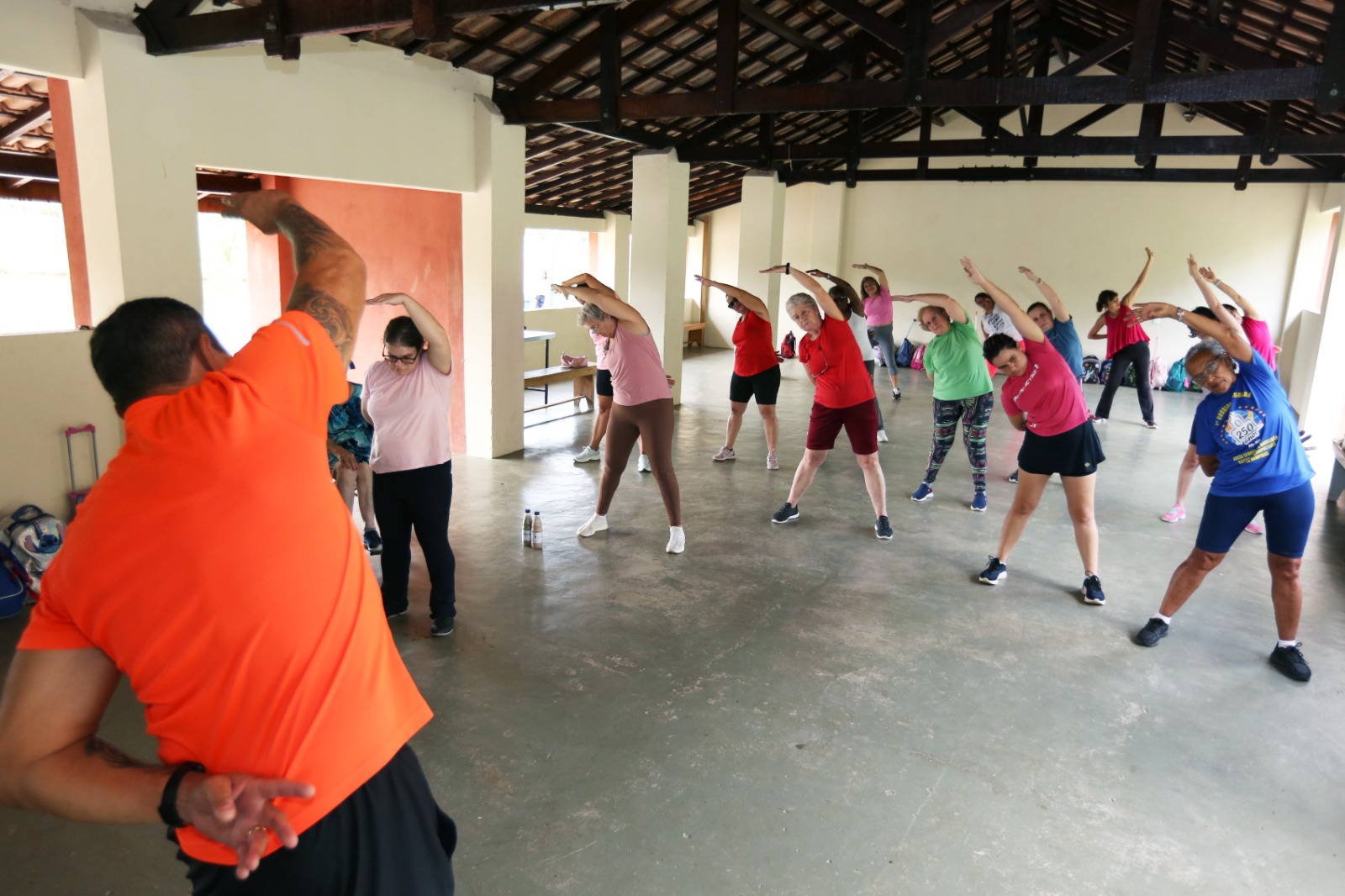 Aulas de ginástica acontecem às quartas e sexta-feiras, com 45 inscritos
