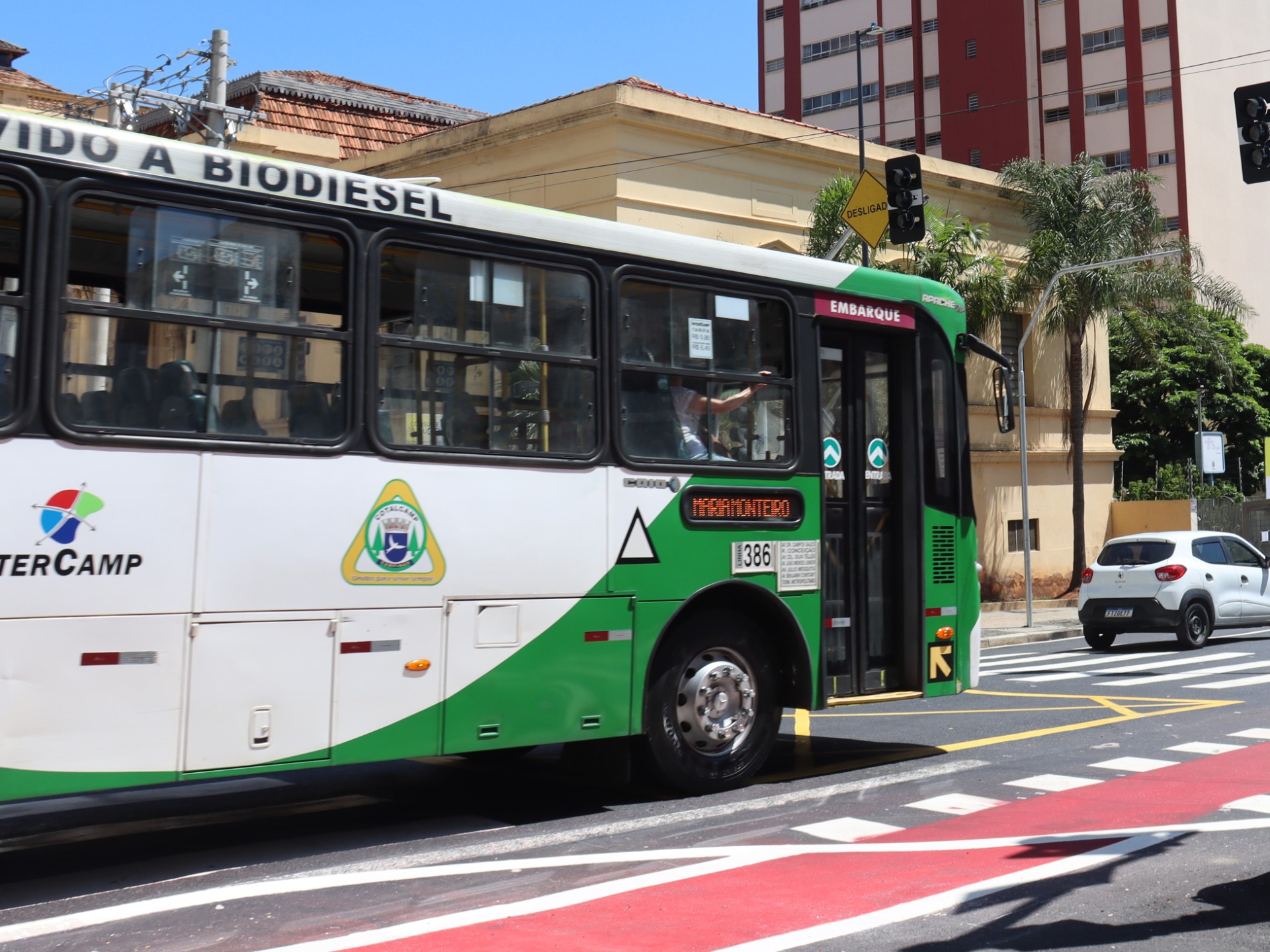 A linha 386 atende diariamente cerca de 3,8 mil passageiros
