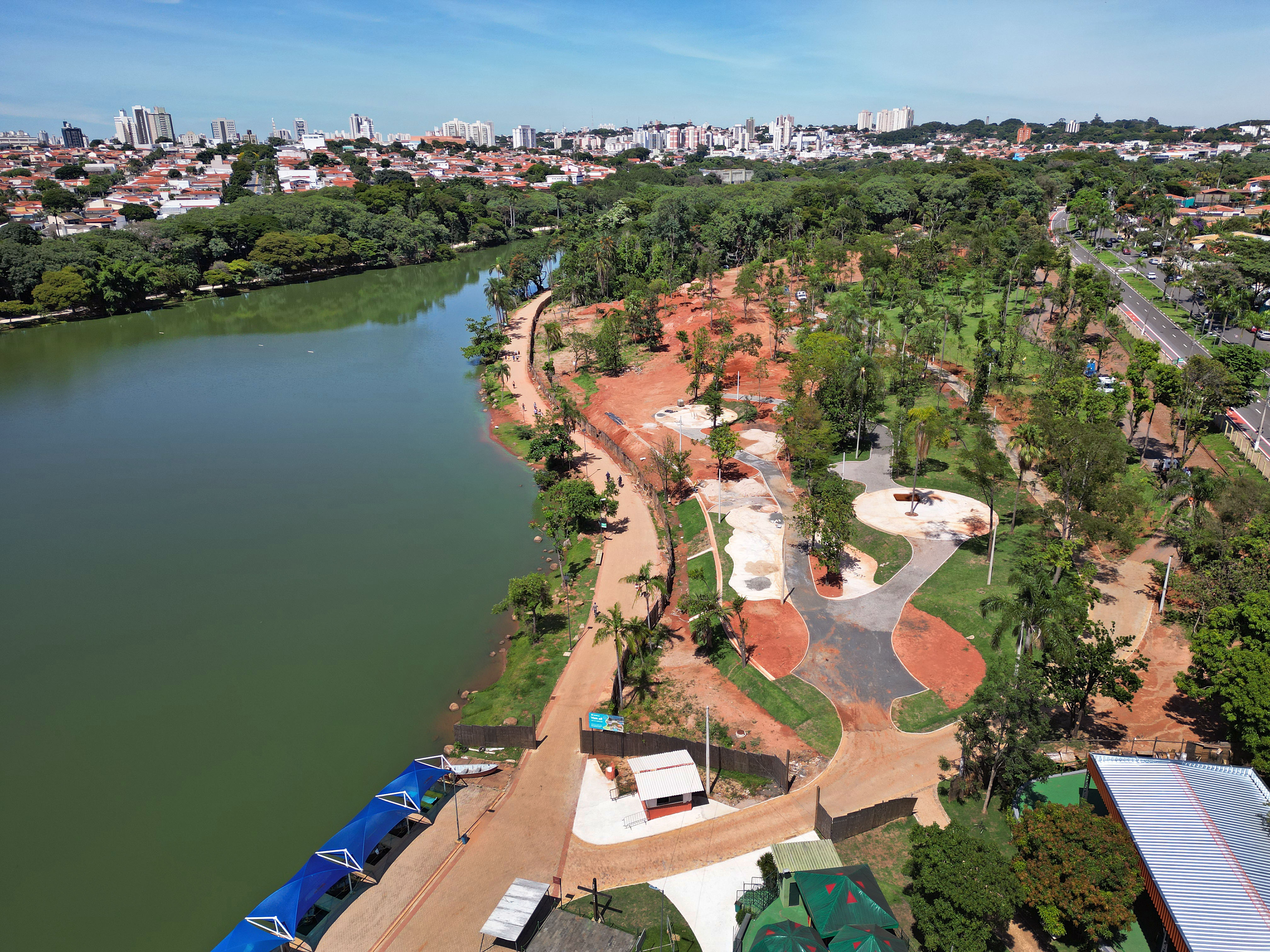 Todos os bosques e parques da cidade abrem normalmente e são boas opções de lazer para o feriado