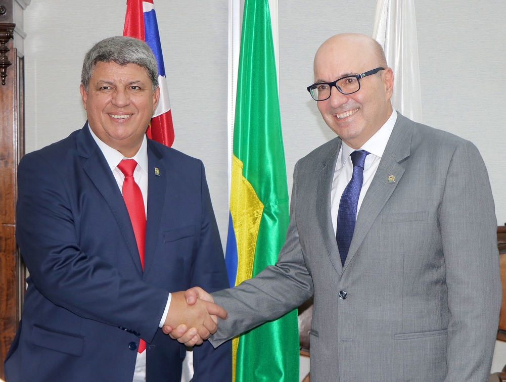 Vice-prefeito Wanderley de Almeida assume o cargo de prefeito interinamente 