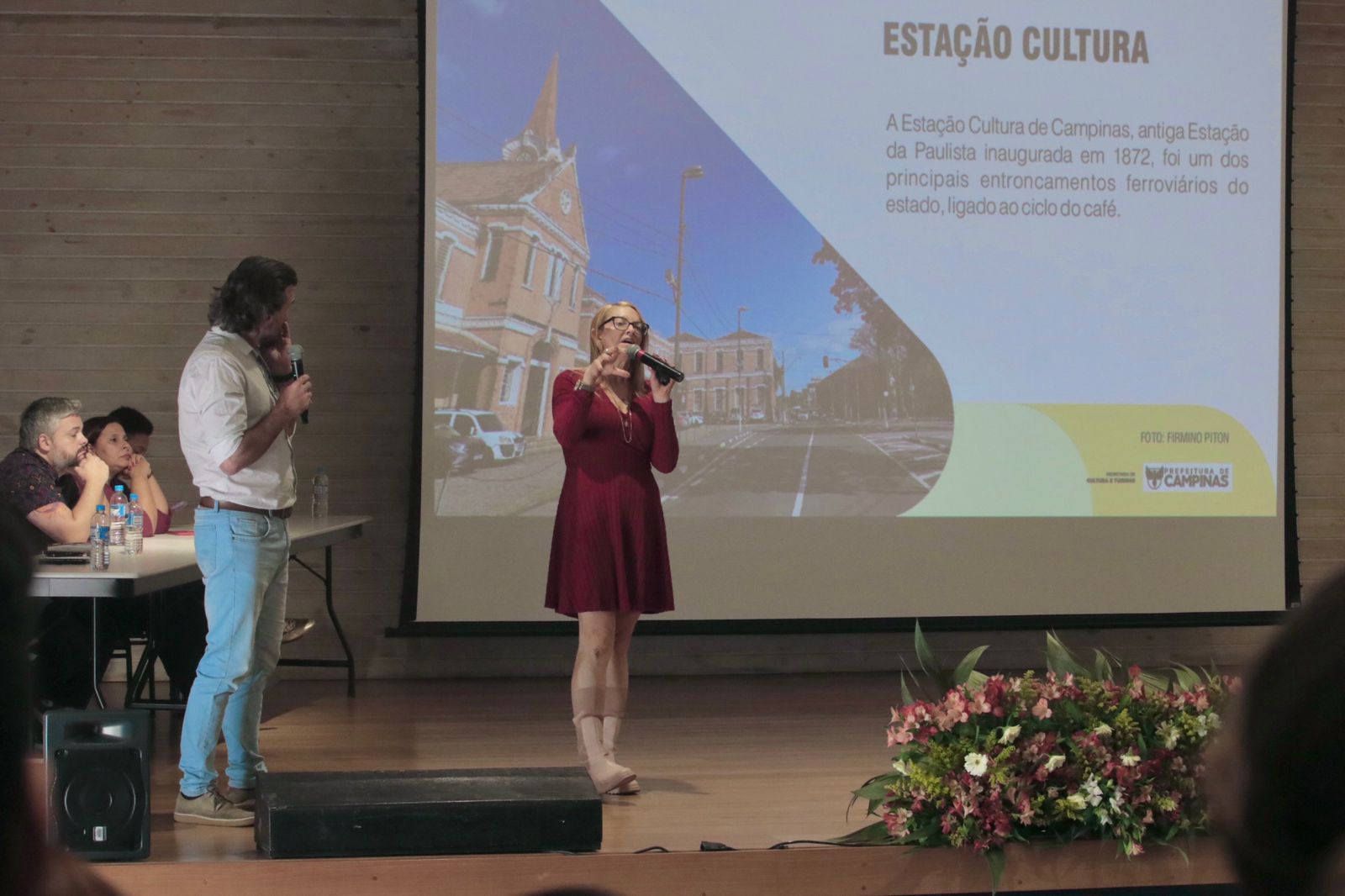 Firmino Piton Secretária Alexandra Caprioli destacou relevância do projeto para o aprendizado dos alunos
