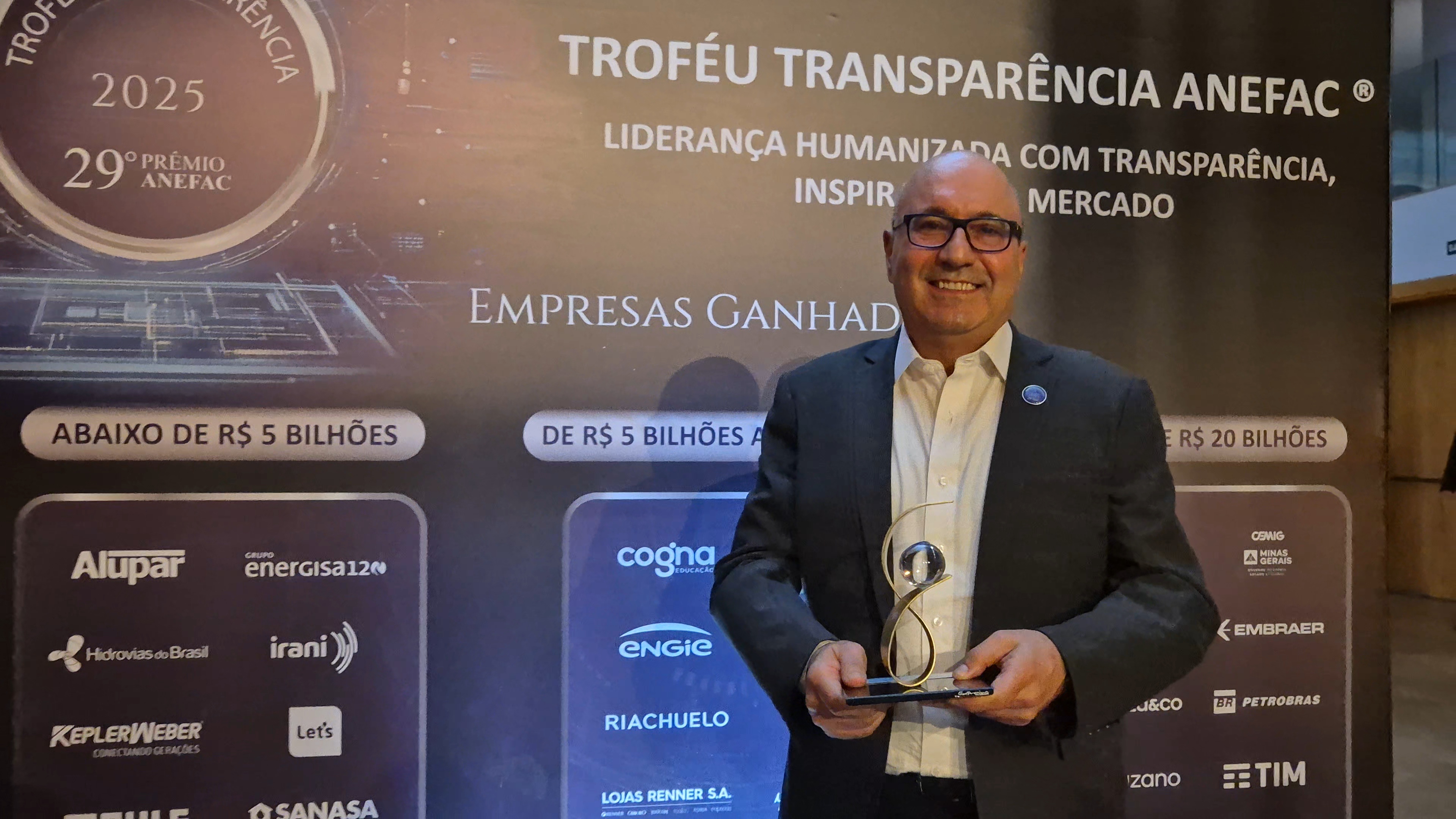 Acervo Sanasa Prefeito Dário afirma que a transparência da Sanasa não se reflete só em premiação, mas também em melhor qualidade de vida para a população proporcionada pelas práticas da empresa