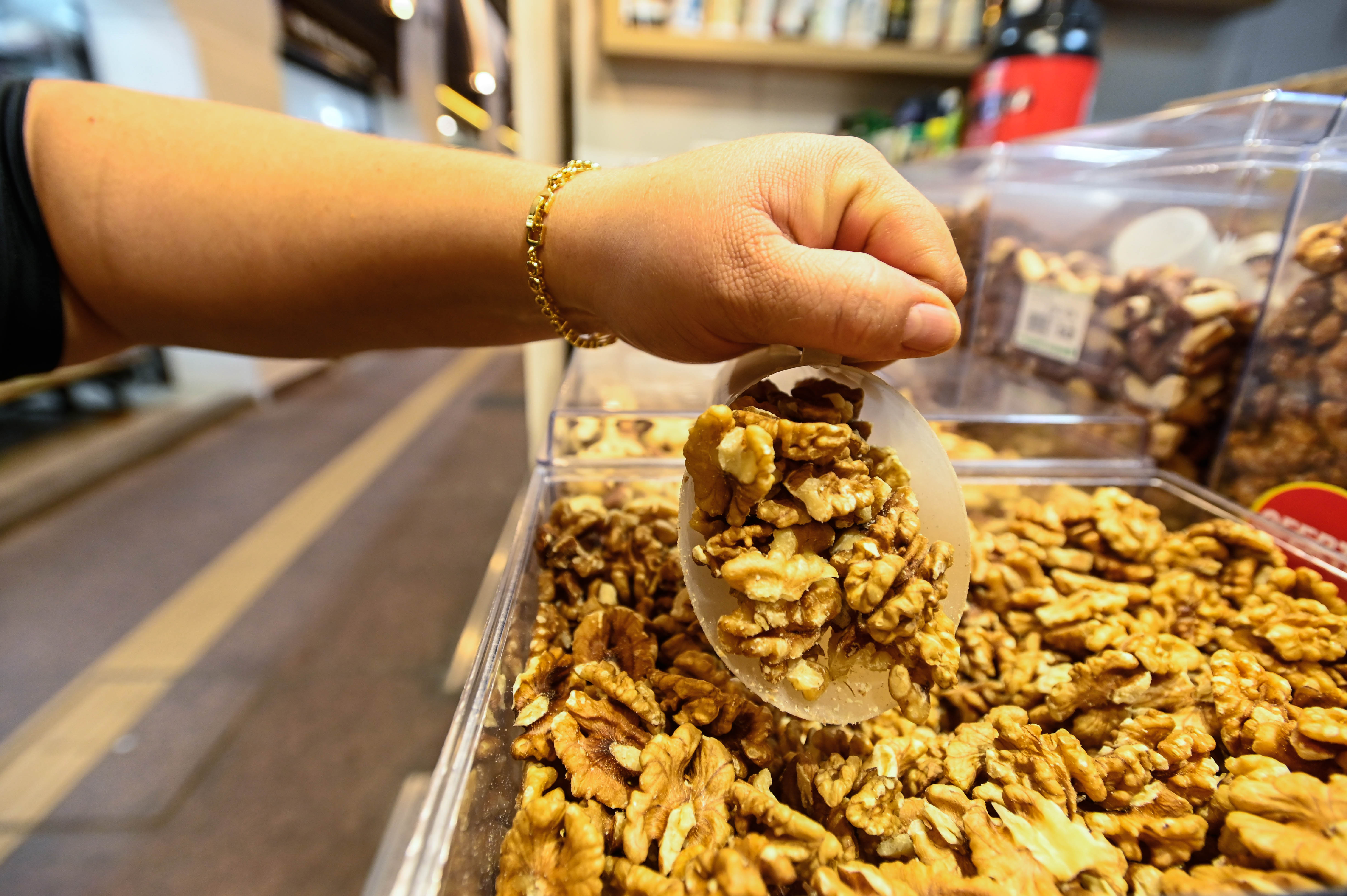Procura por castanhas também aumenta nesta época