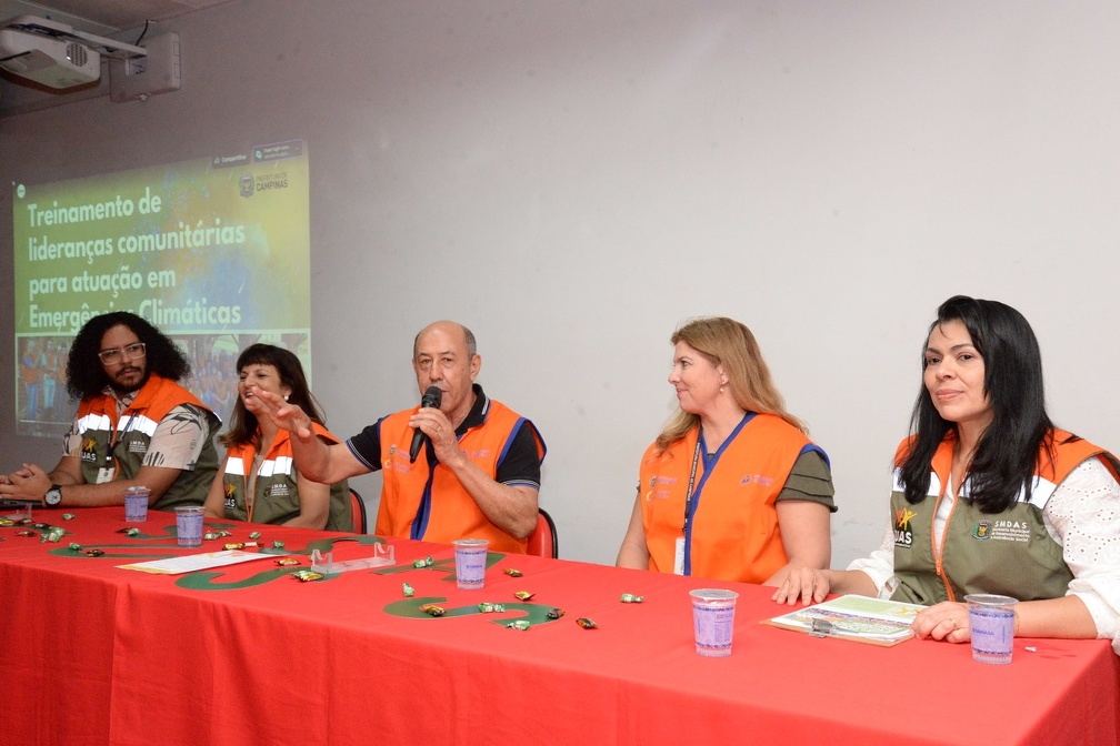 Toninho Oliveira Capacitação da semana foi realizada pela Assistência Social e organizada pelo Orçamento Cidadão e Defesa Civil