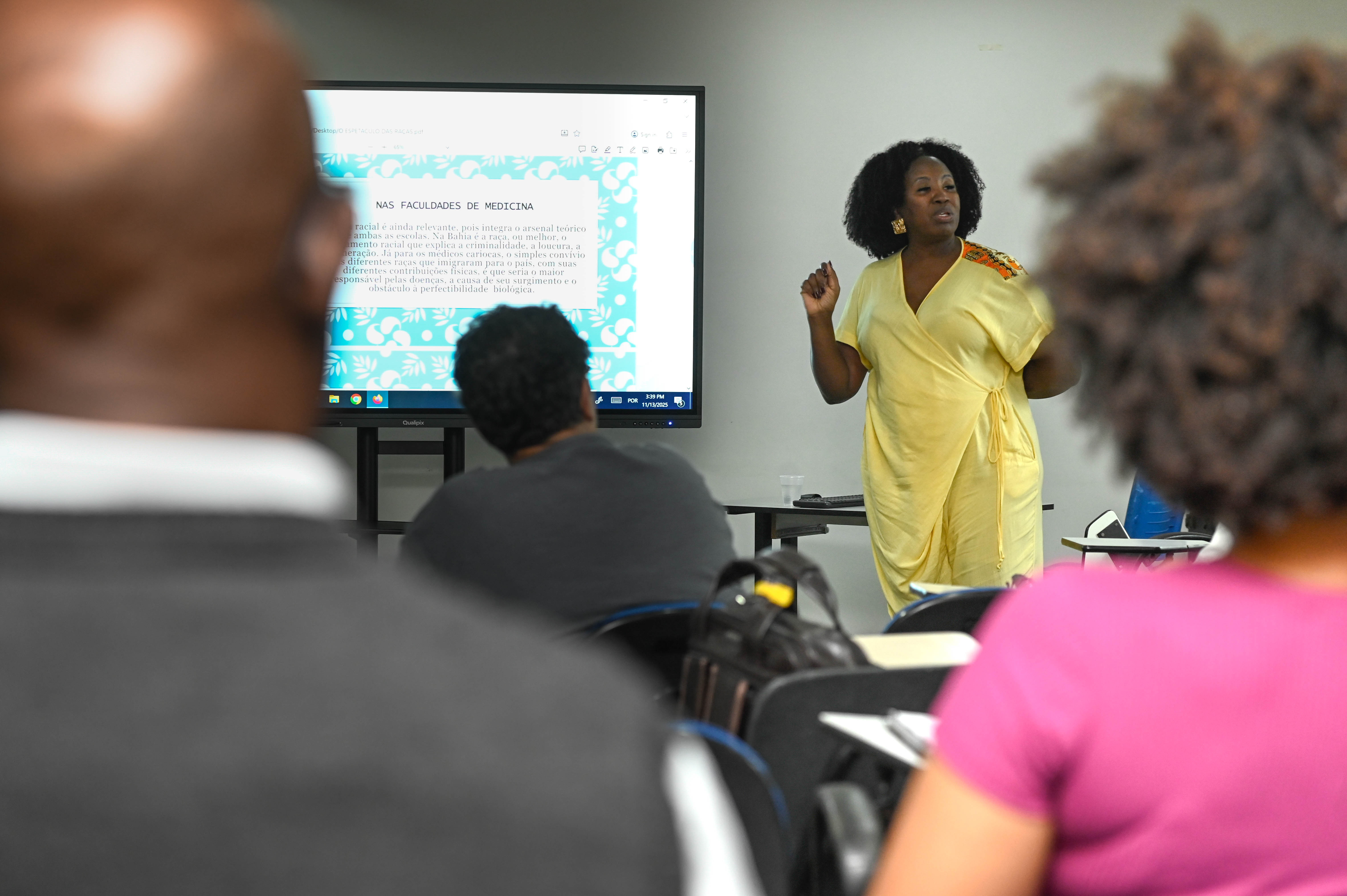 Servidores participam de formação sobre heteroidentificação