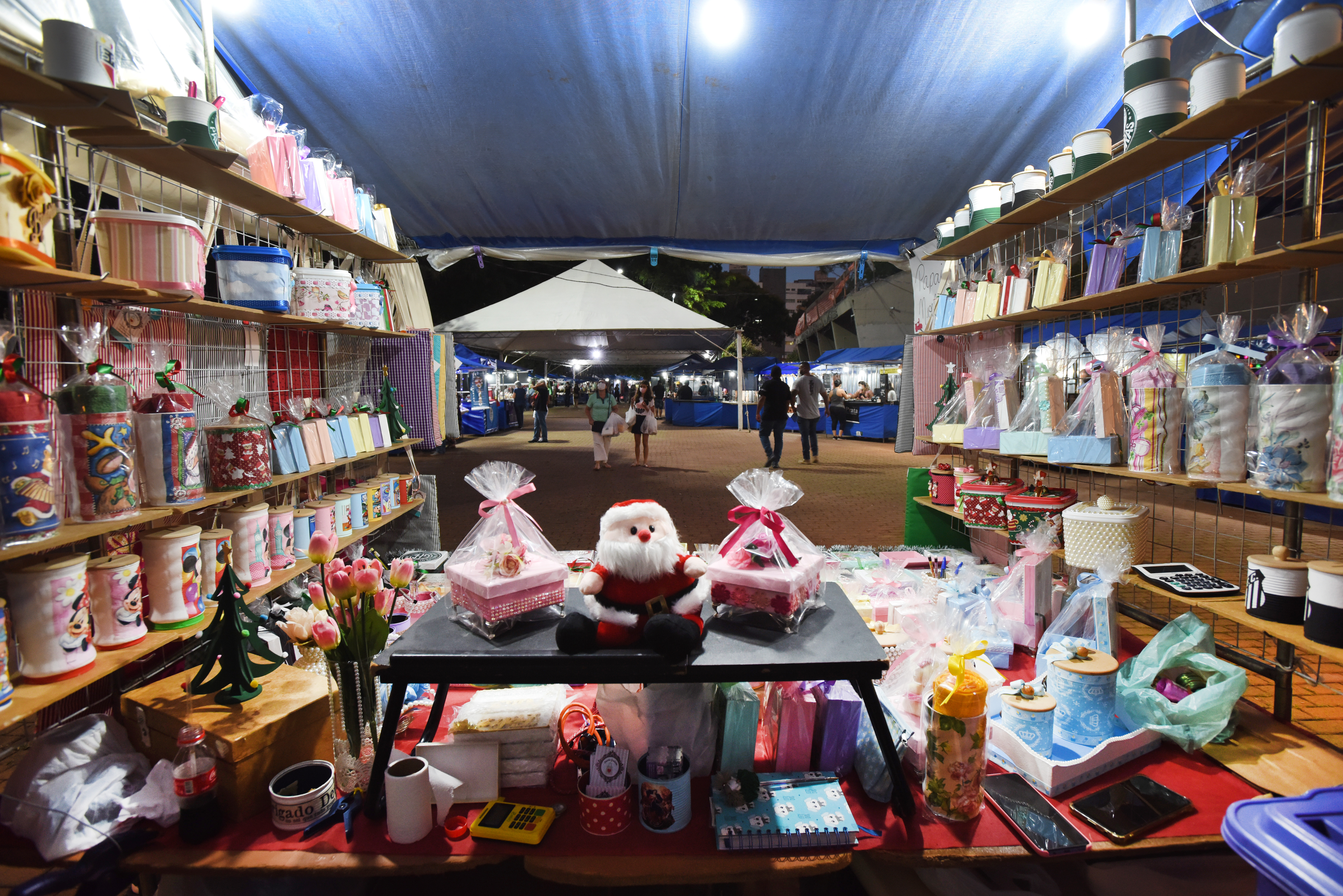 Haverá a presença do Papai Noel durante a feira, a partir do dia 11 de dezembro, quarta-feira