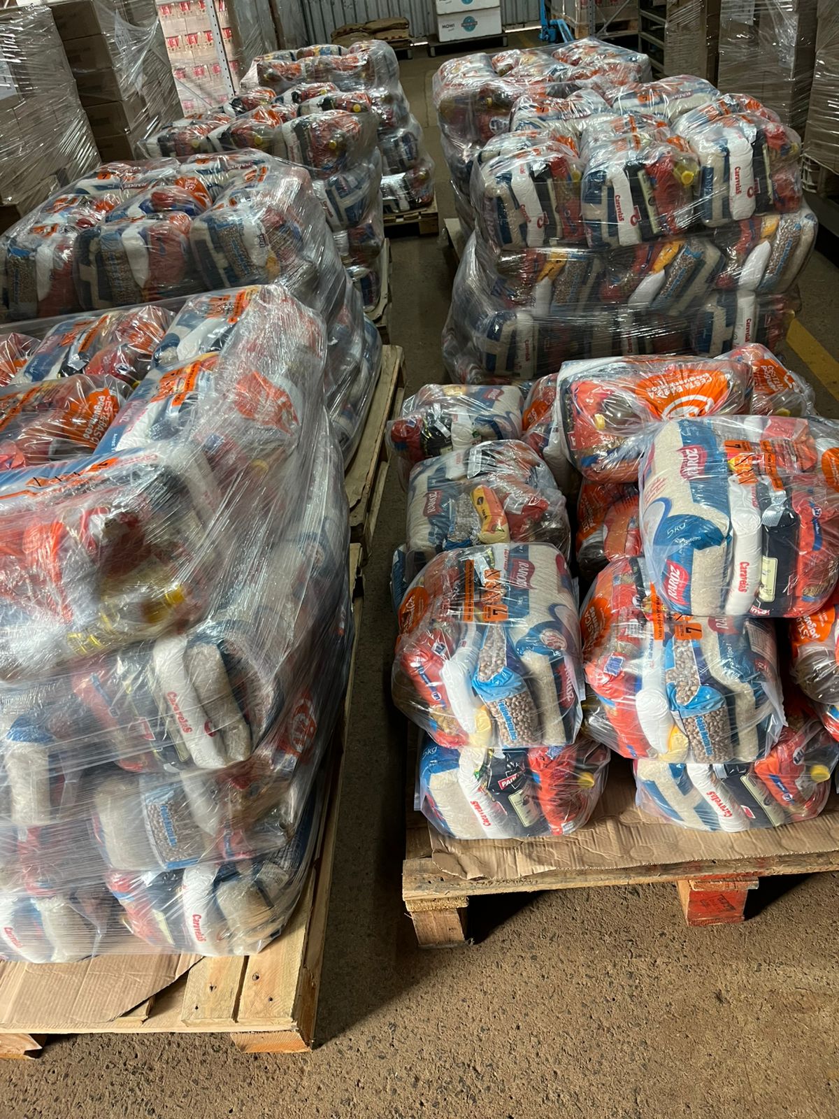 No total, foram doados 5,1 toneladas de alimentos