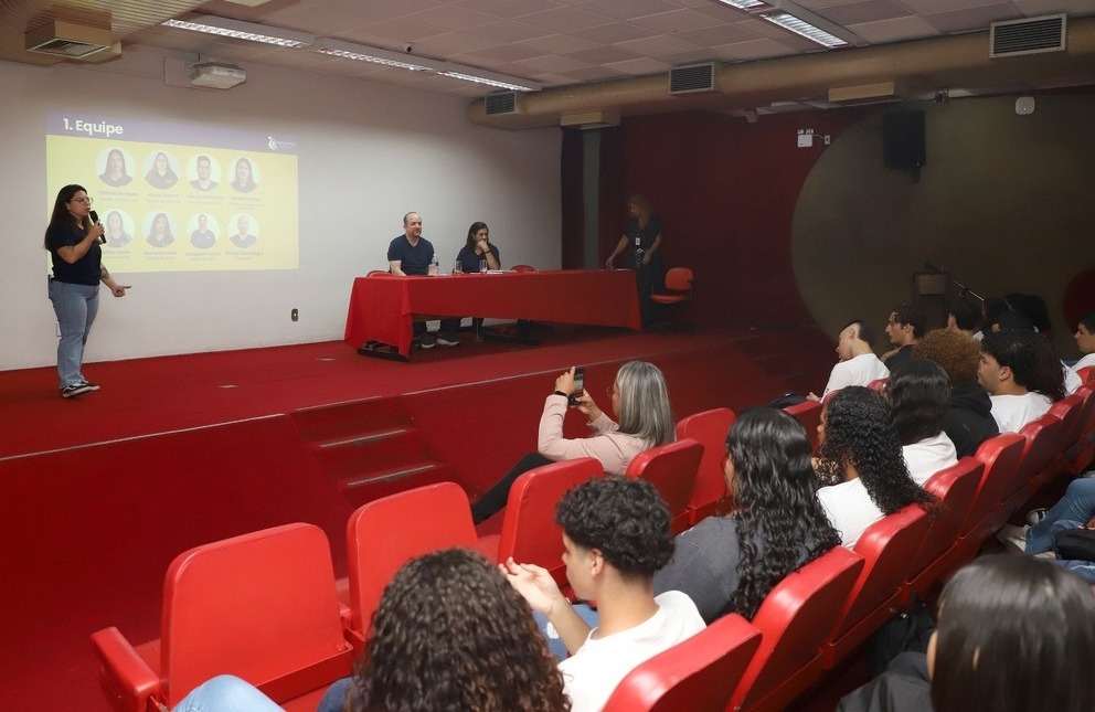 Fernanda Sunega/PMC Evento abordou temas como mercado de trabalho, comunicação profissional e postura em entrevistas de emprego