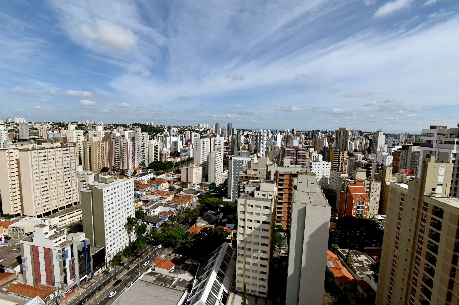 Carlos Bassan/PMC A iniciativa vai beneficiar contribuintes que fizeram, ao longo dos anos, alterações em seus imóveis e não realizaram a atualização junto à Administração Municipal