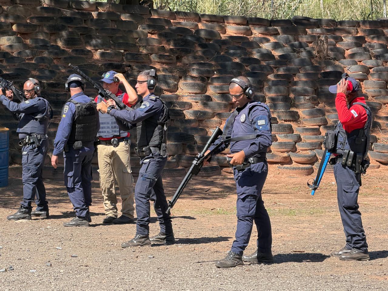 O fuzil T4-556 é um armamento de uso restrito, empregado exclusivamente em situações de alta complexidade