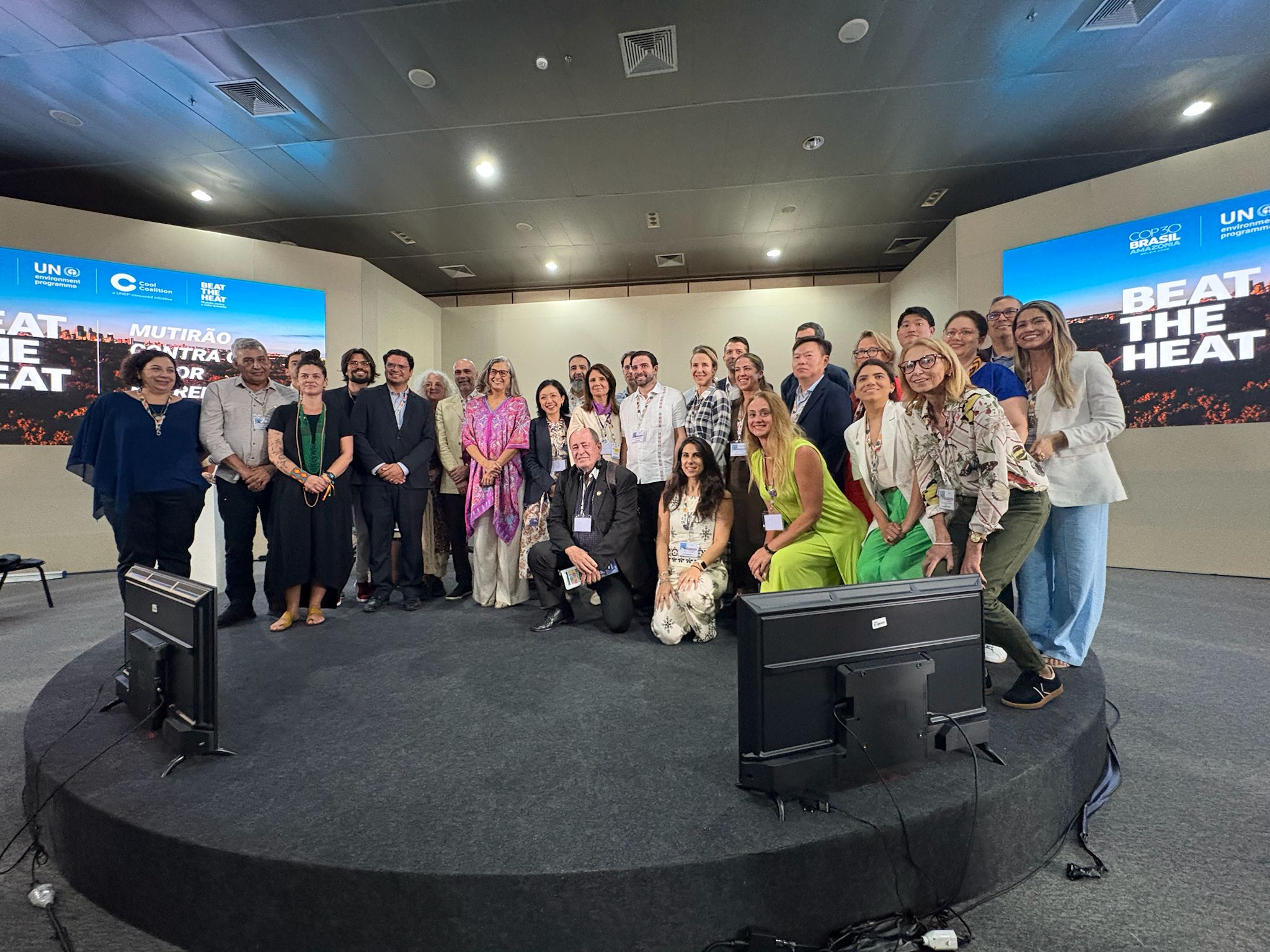 Representantes de cidades que aderiram ao Compromisso pelo Resfriamento