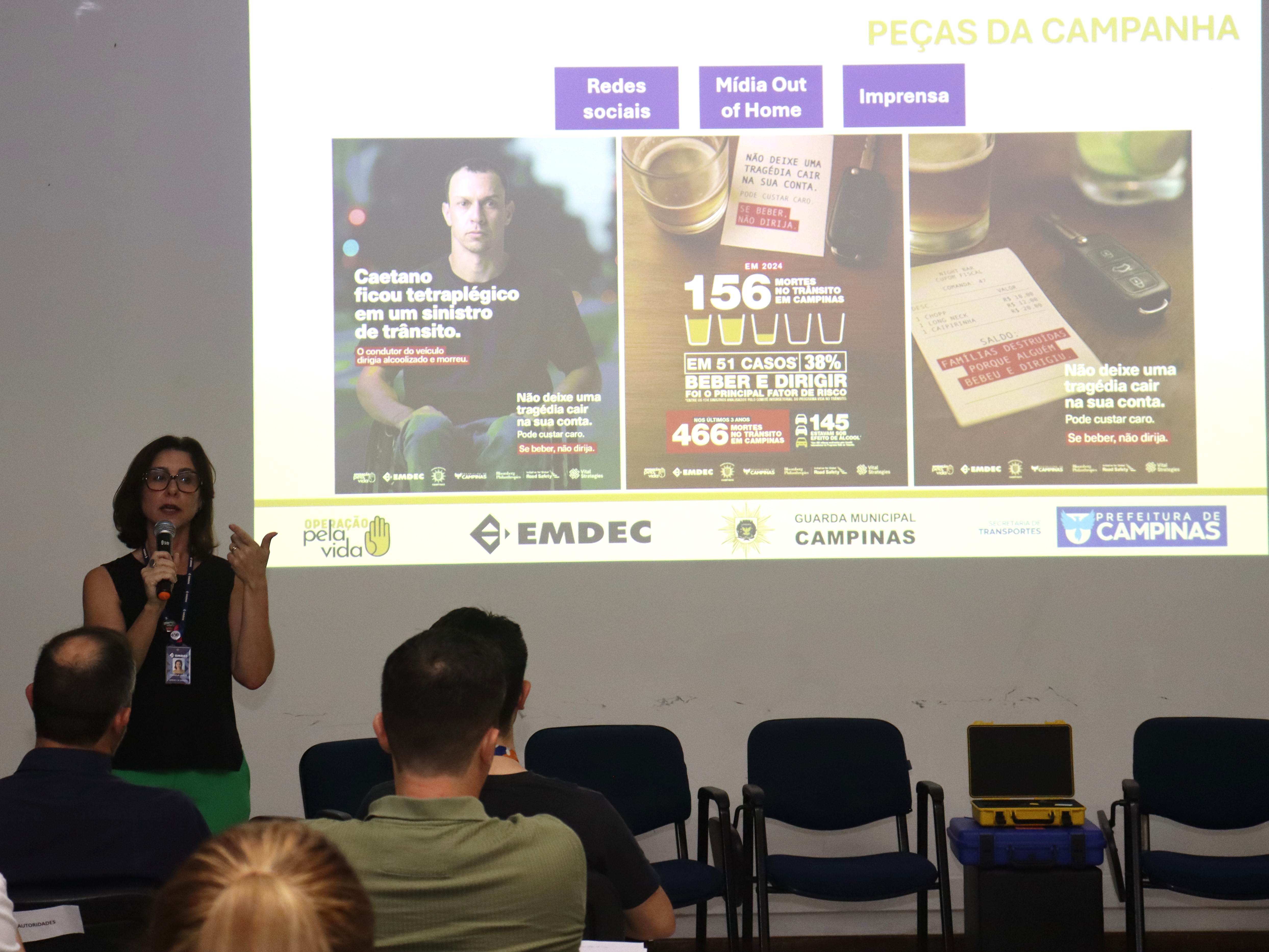 A Gerente de Comunicação da Emdec, Daniela Lemos, falou sobre as peças que formam a campanha, como banners, painéis digitais e redes sociais