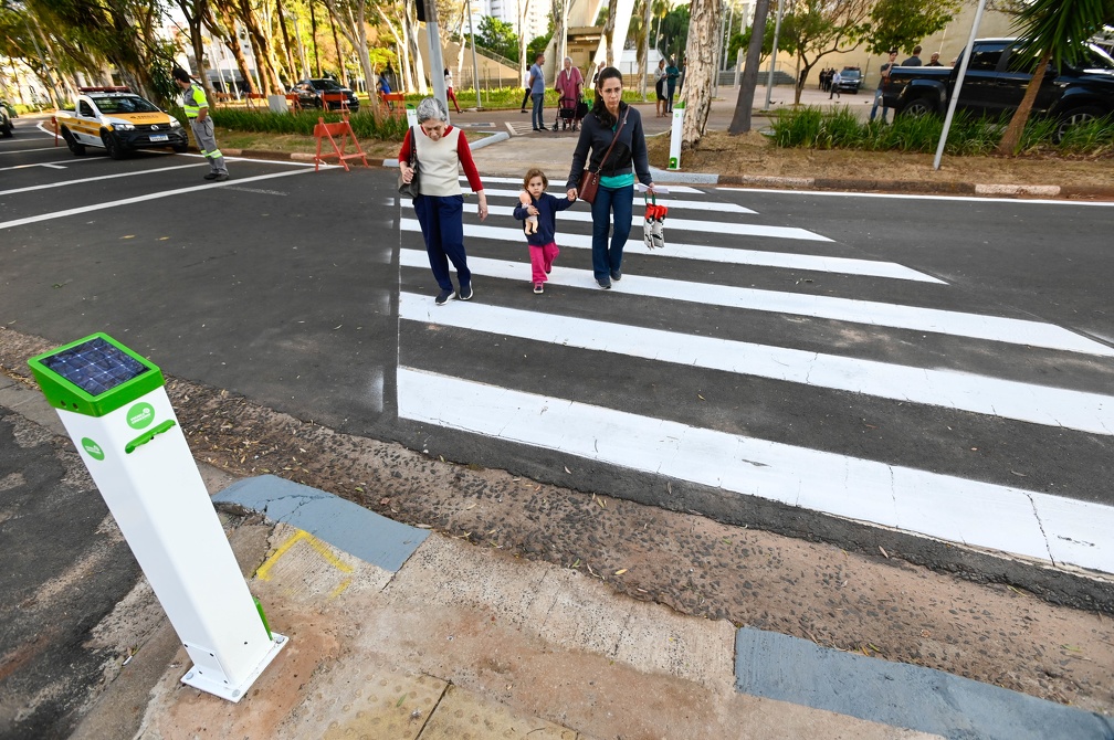 Campinas implanta travessia inteligente SafeXOne no Cambuí, aumentando a segurança de pedestres