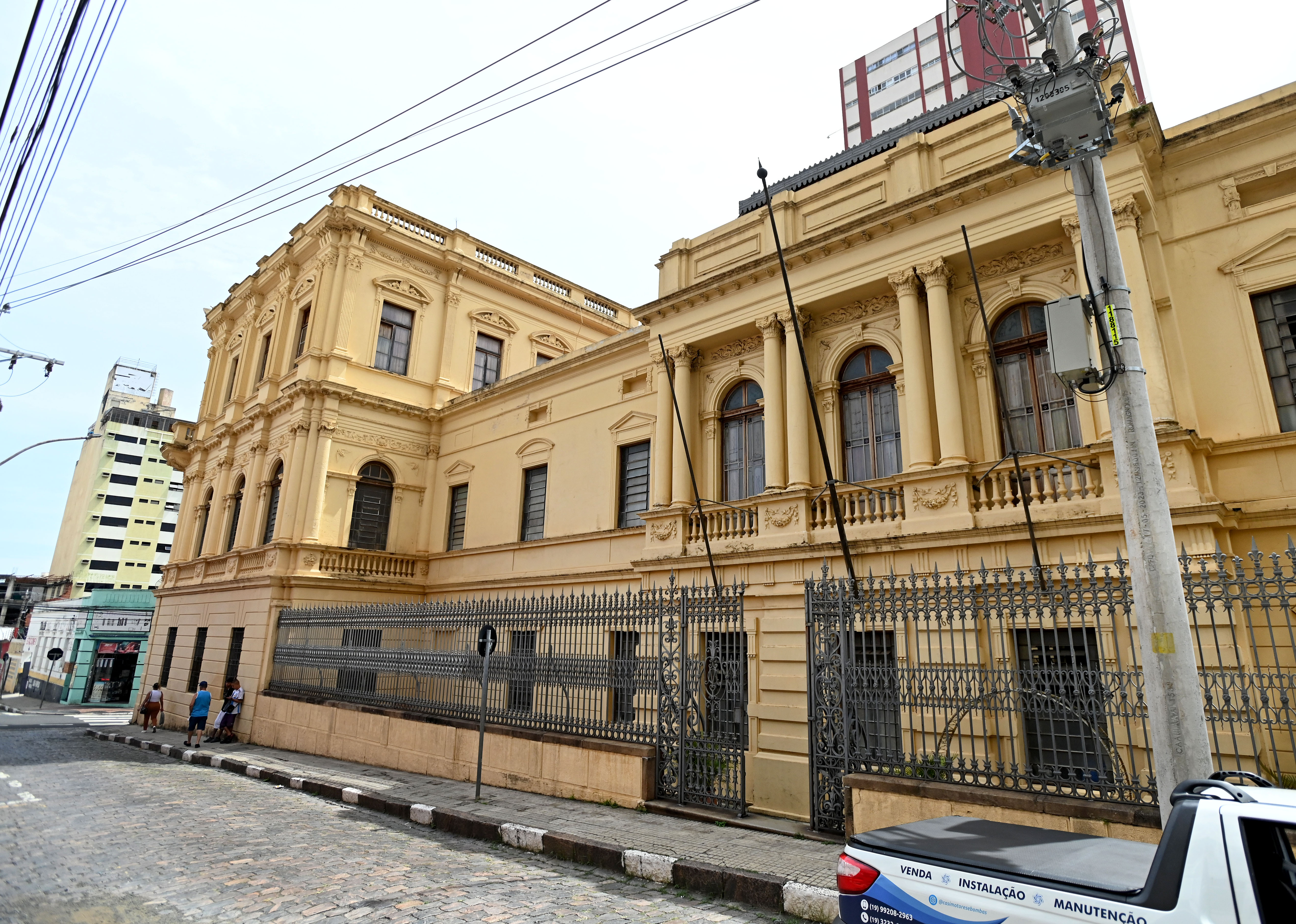 Entre os destaques do Feirão no CPAT estão as vagas para vendedores porta a porta oferecidos pela empresa Verisure