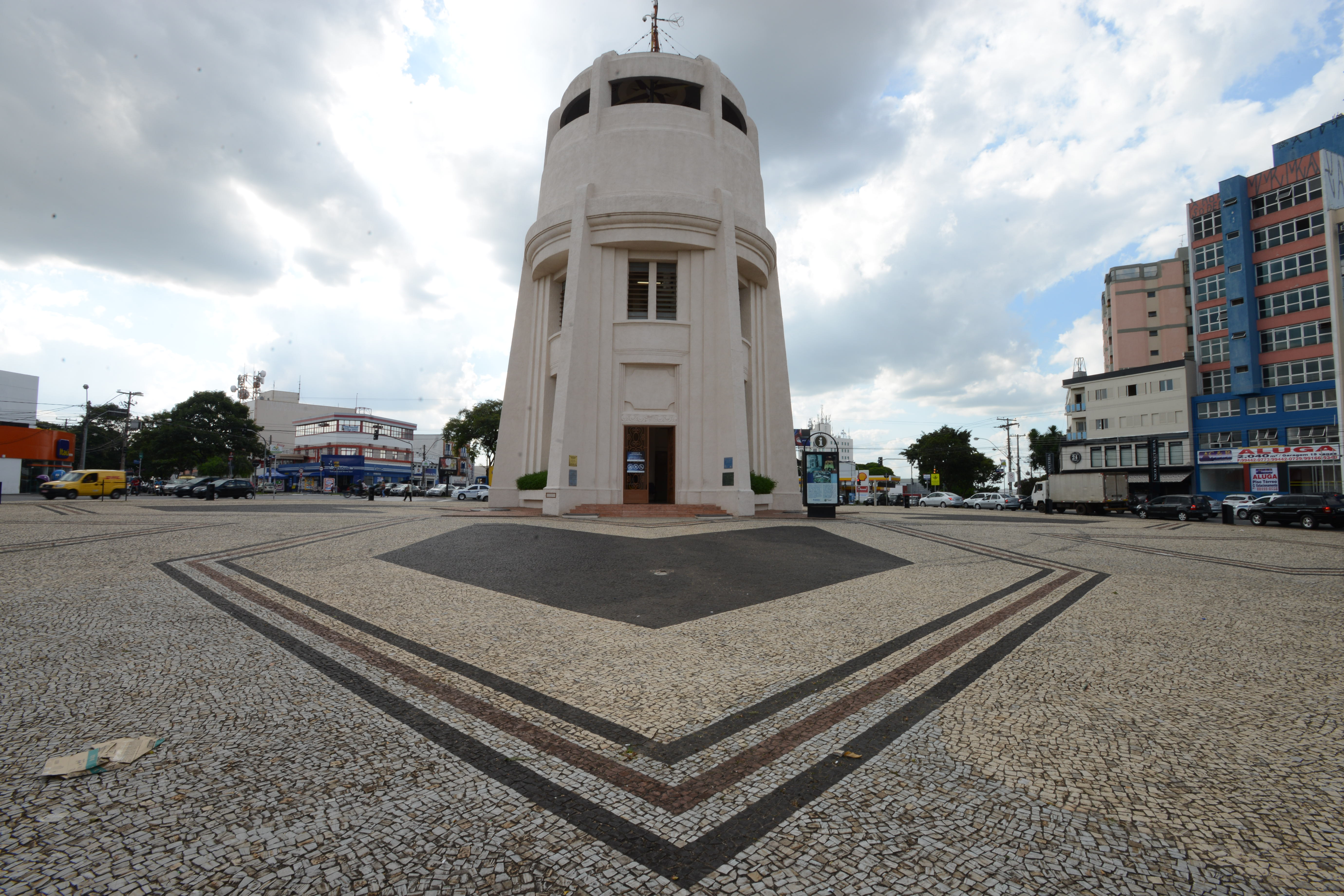 Famoso ponto turístico ficará iluminado na cor verde de 15 a 30 de abril.