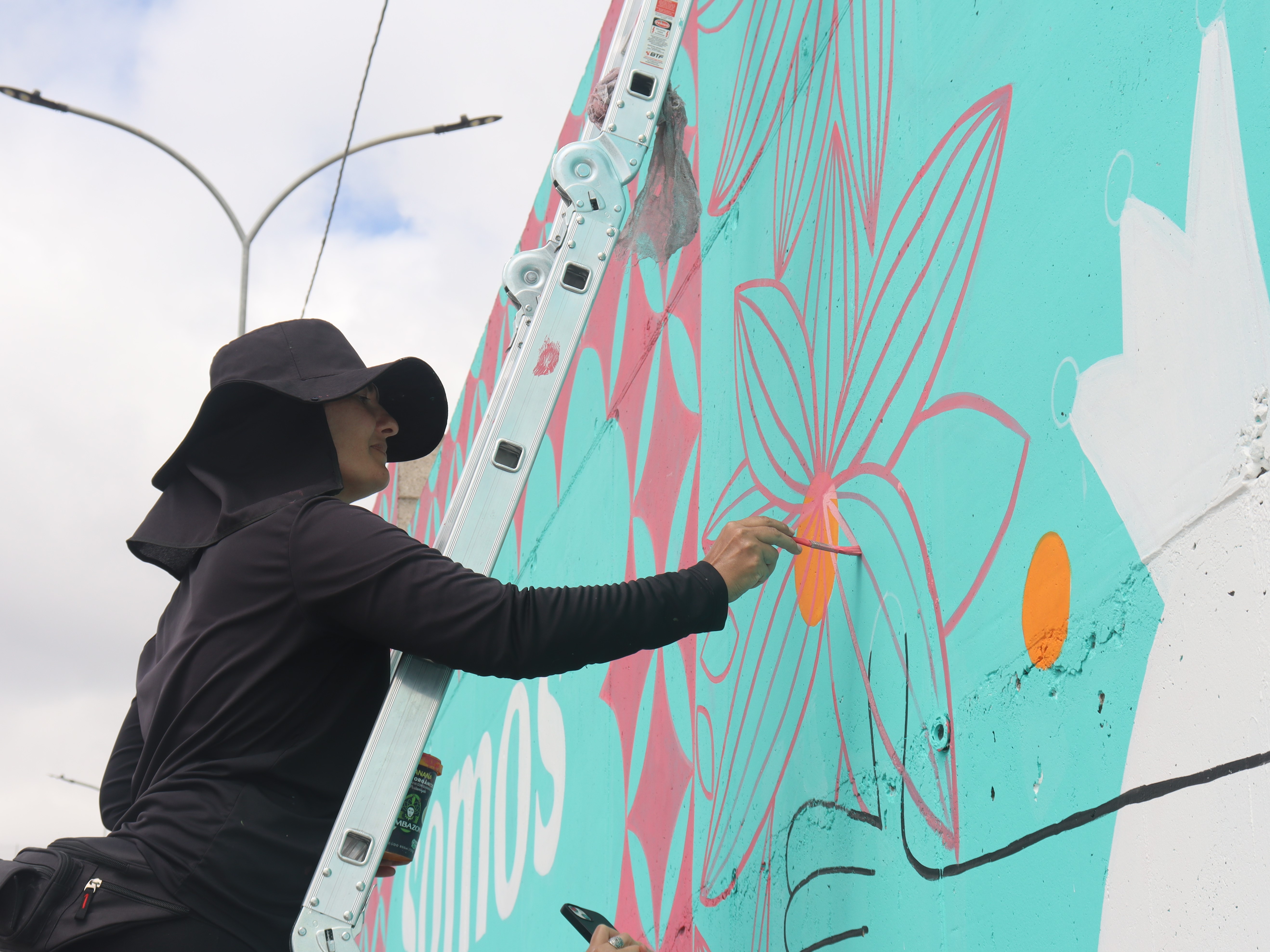 A artista deixou "uma mensagem de sustentabilidade para que a gente cuide do nosso meio ambiente"