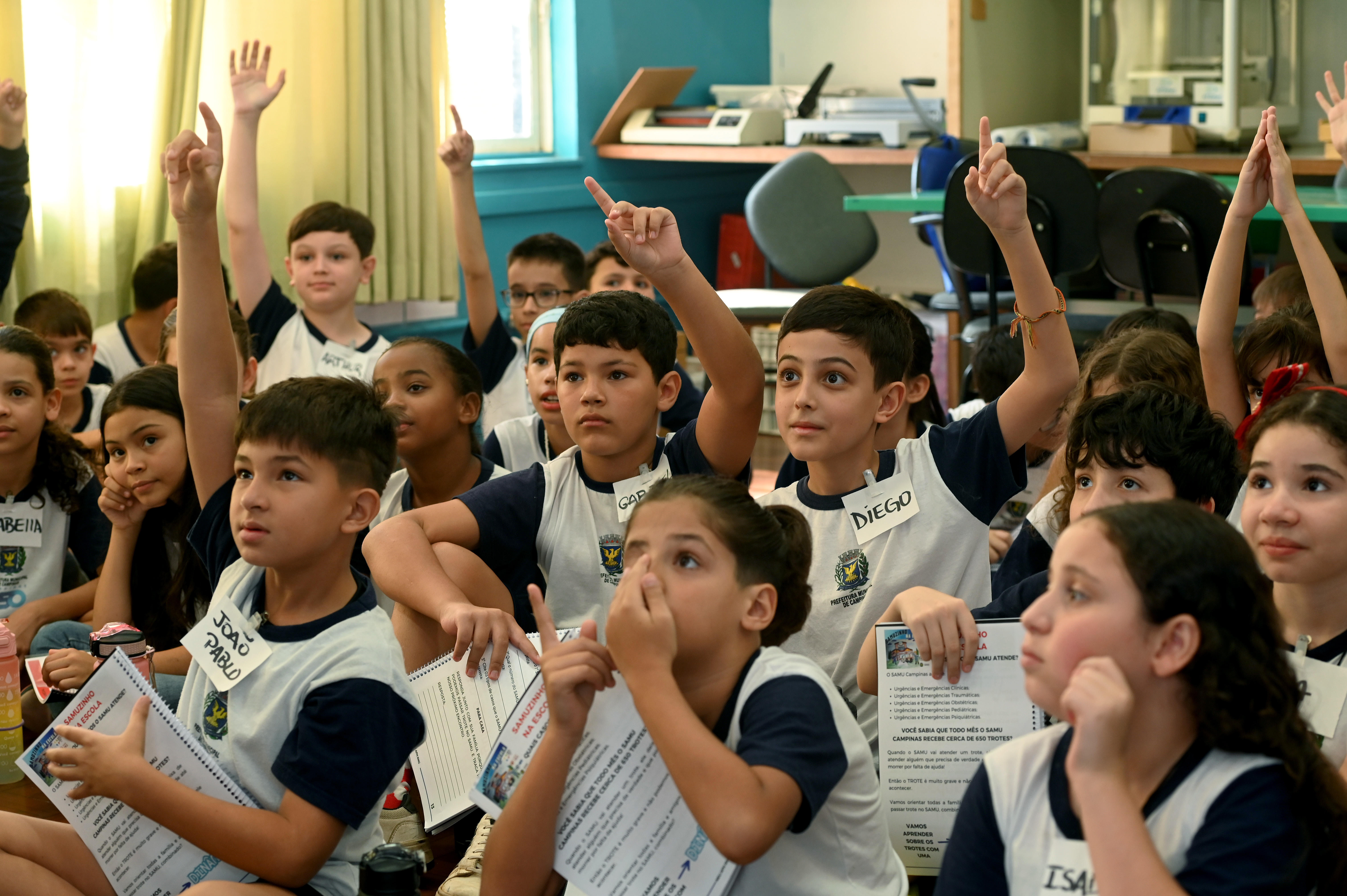 Diversas vagas são para cargos na rede municipal de Educação