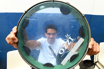 Oficina de música orientada pelos universitários