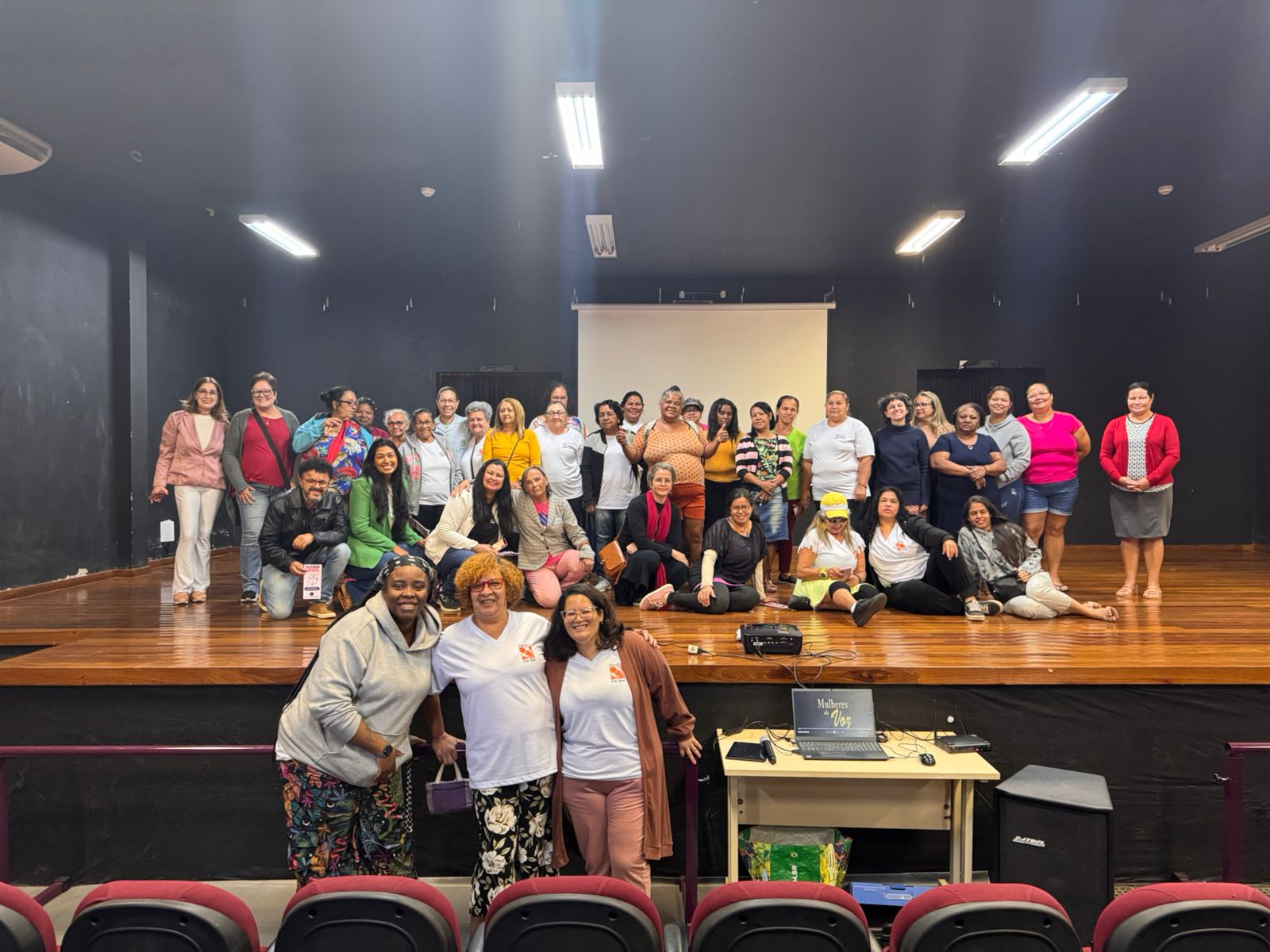 A mobilização dos serviços públicos e das organizações da sociedade civil é fundamental para combater a violência contra as mulheres