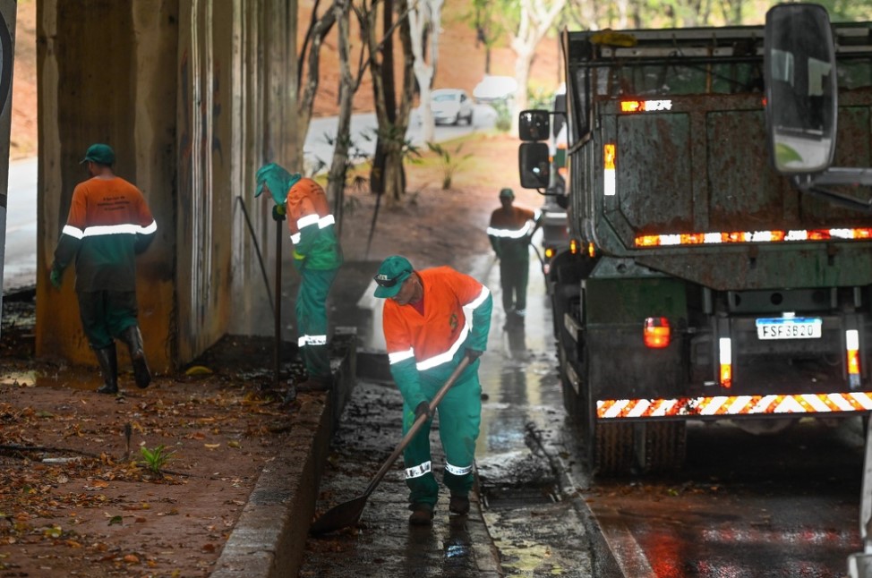 Carlos Bassan Equipes da Prefeitura se mobilizaram para garantir limpeza da cidade