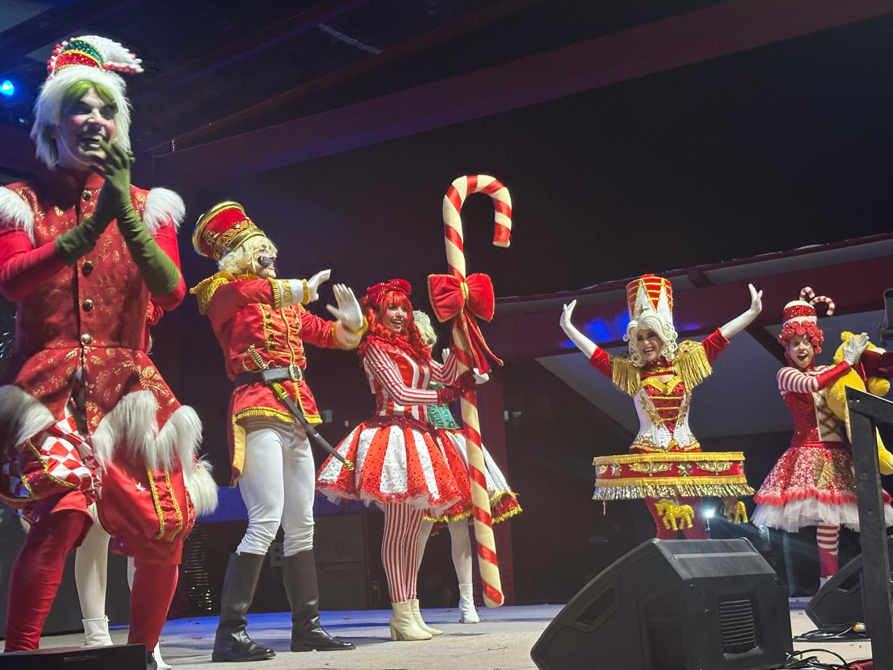 Celebrações seguem até 21 de dezembro em diferentes regiões da cidade