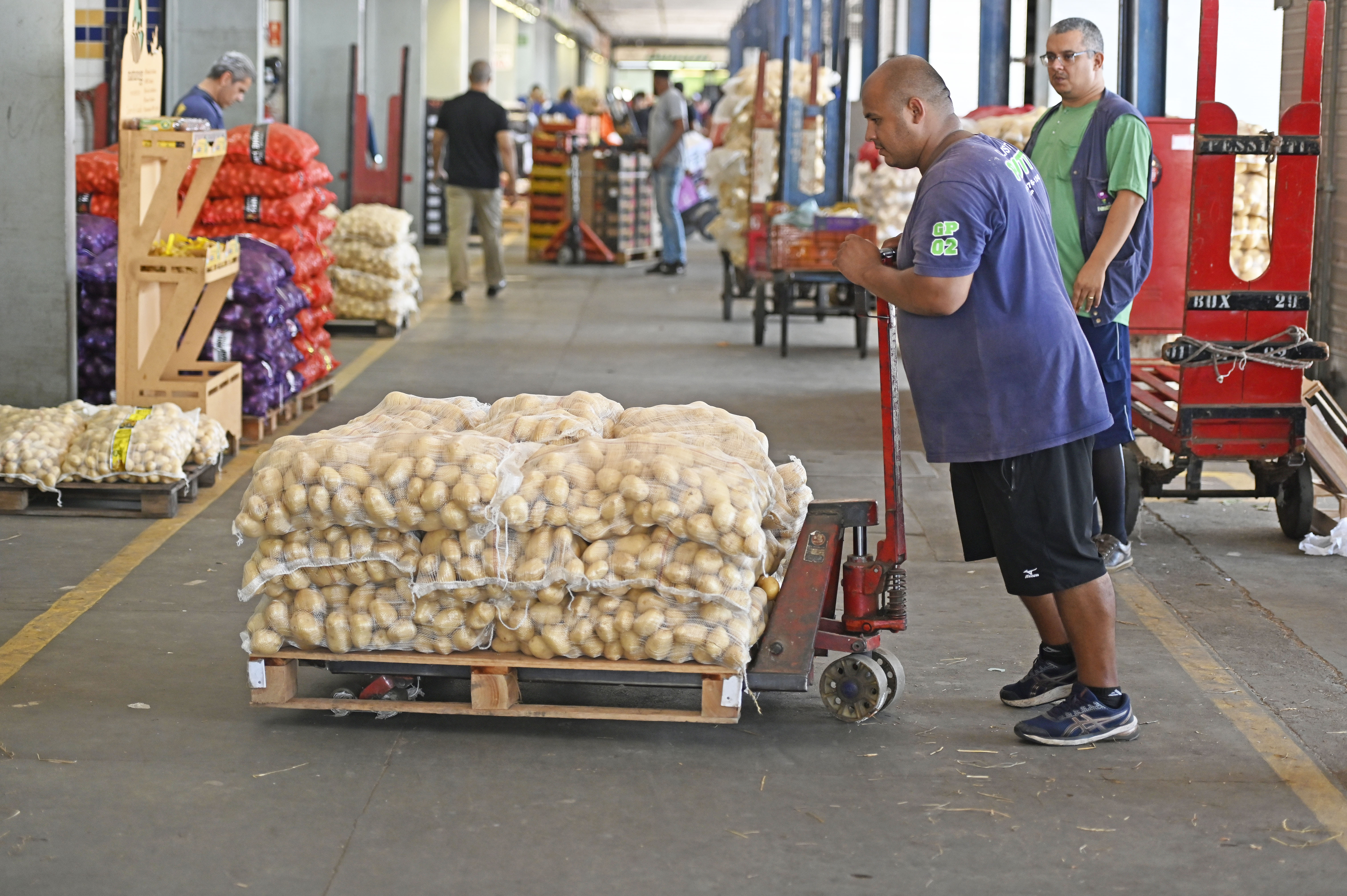 Medida beneficia os mais de 800 permissionários dos mercados do entreposto