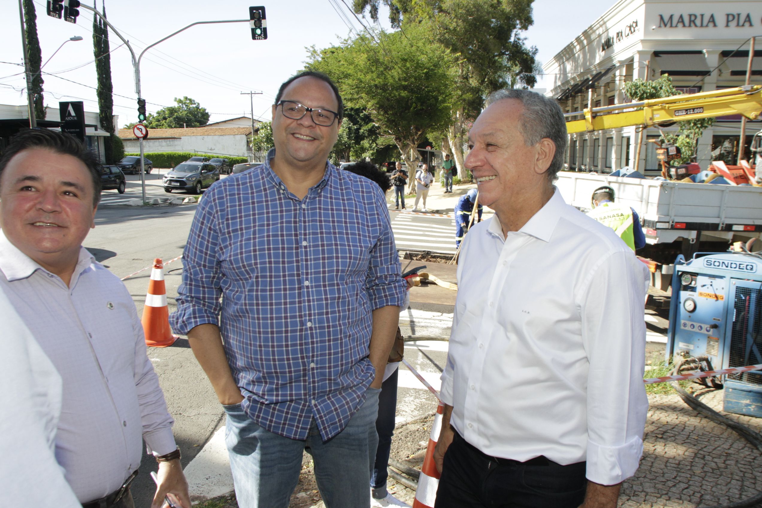 Vereadores Edvaldo Cabelo e Luiz Rossini com Manuelito