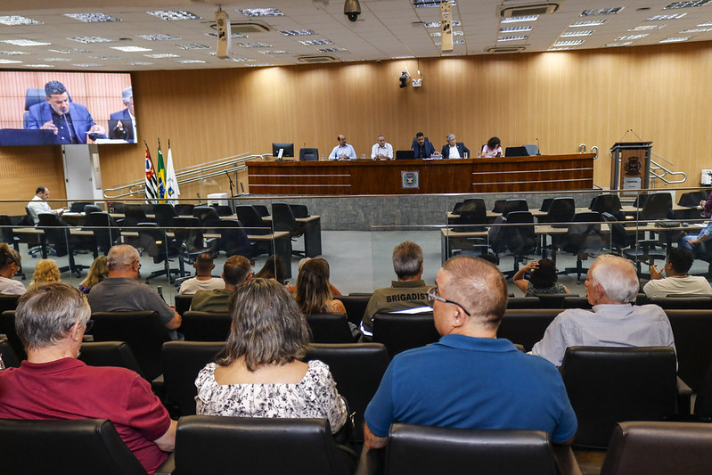 Audiência contou com a participação de vereadores e representantes da sociedade civil