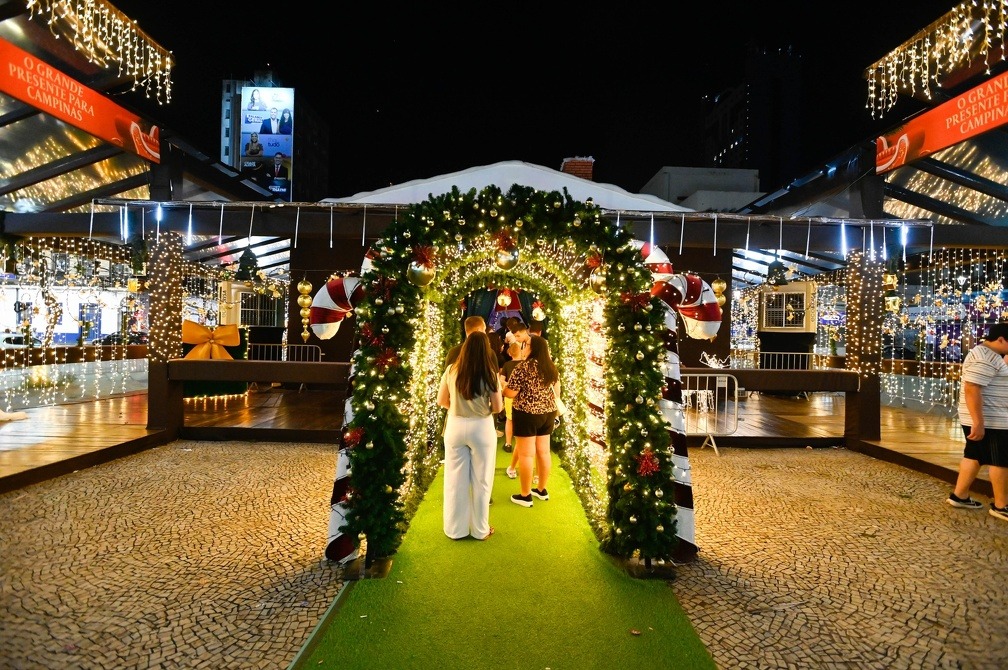 Festa será na Vila do Papai Noel, no Largo do Rosário, que este ano terá novidades como a Feira de Natal do Empreendedor e decoração especial no Palácio da Cidade