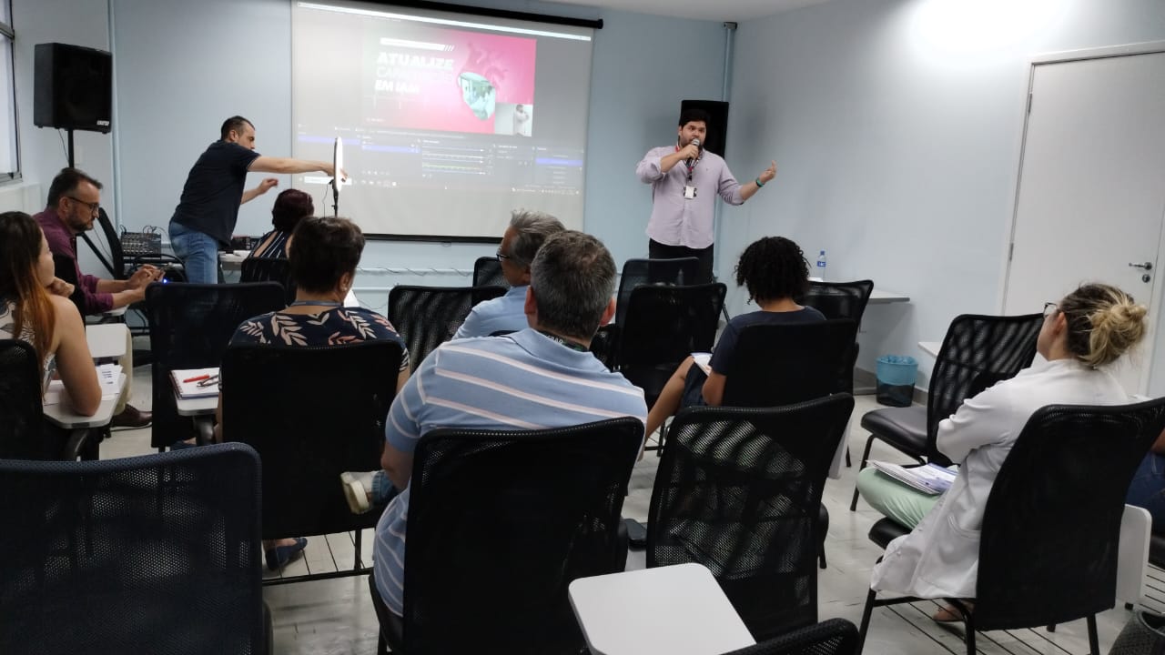 O médico intensivista e emergencista Cláudio Pilon fez palestra para médicos, gestores e profissionais da Rede Mário Gatti