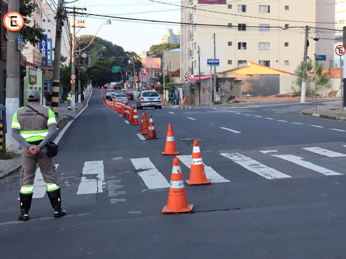 Agentes de mobilidade urbana da Emdec farão operação em 70 cruzamentos viários no percurso