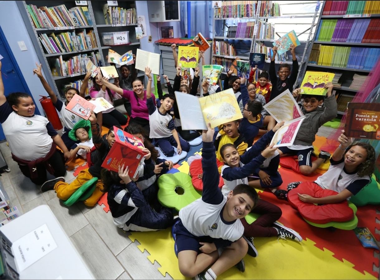 Diversas vagas são para a área de Educação 