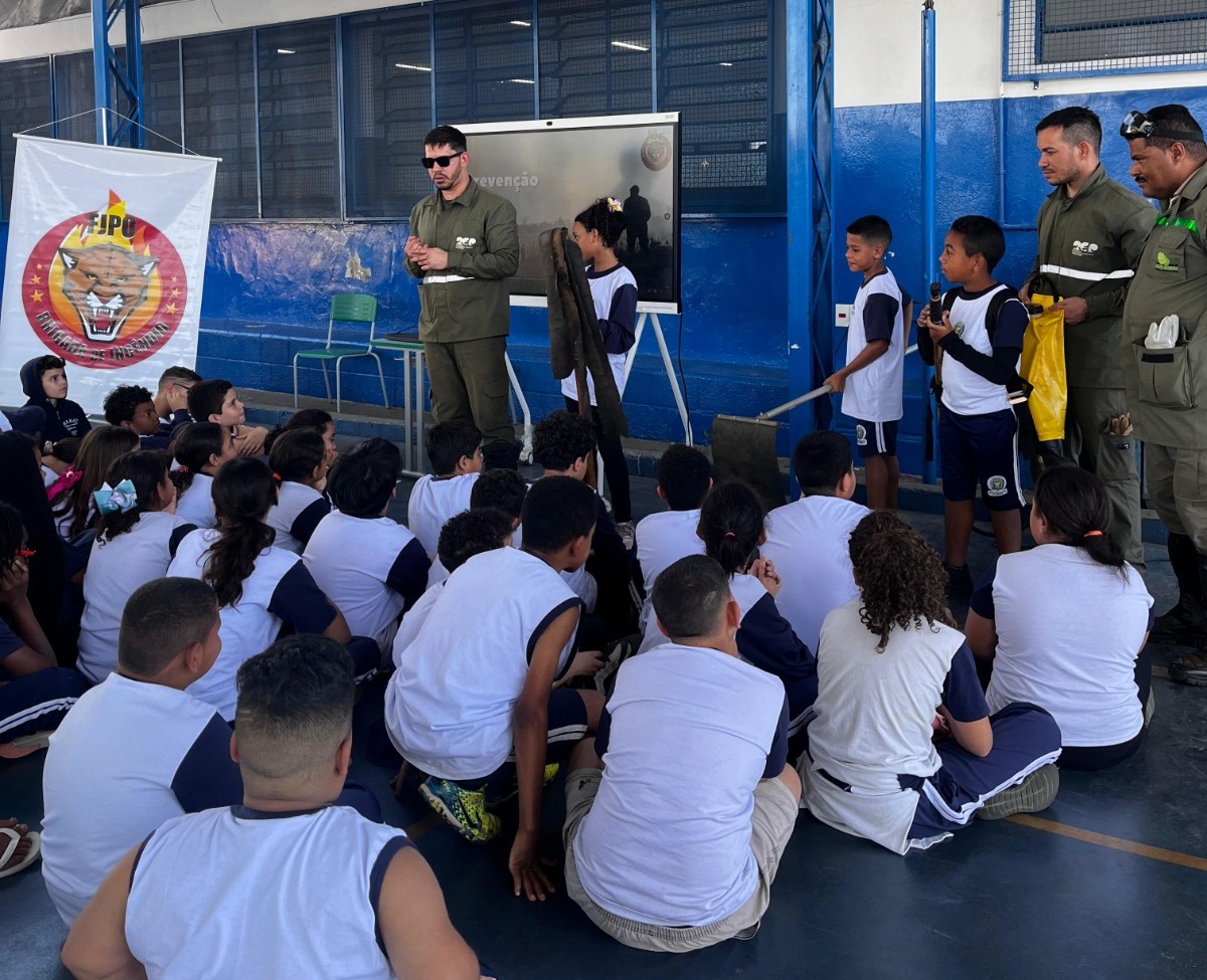 Divulgação/PMC Iniciativa buscou conscientizar estudantes da Rede Municipal sobre os riscos dos incêndios florestais
